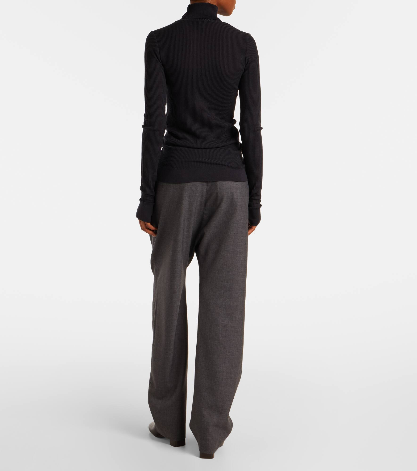 Wool turtleneck top - 3