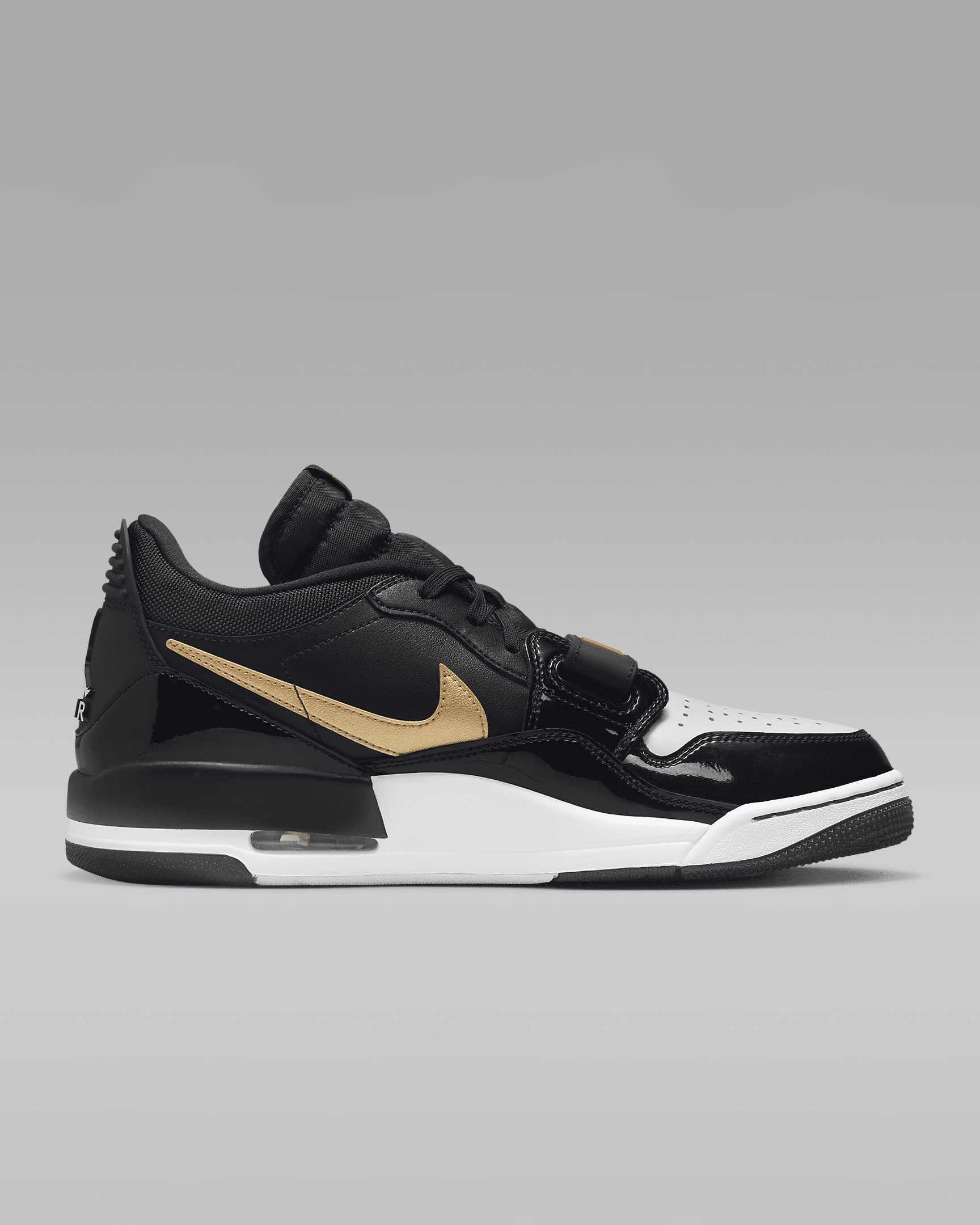 Jordan legacy 312 black and gold on sale