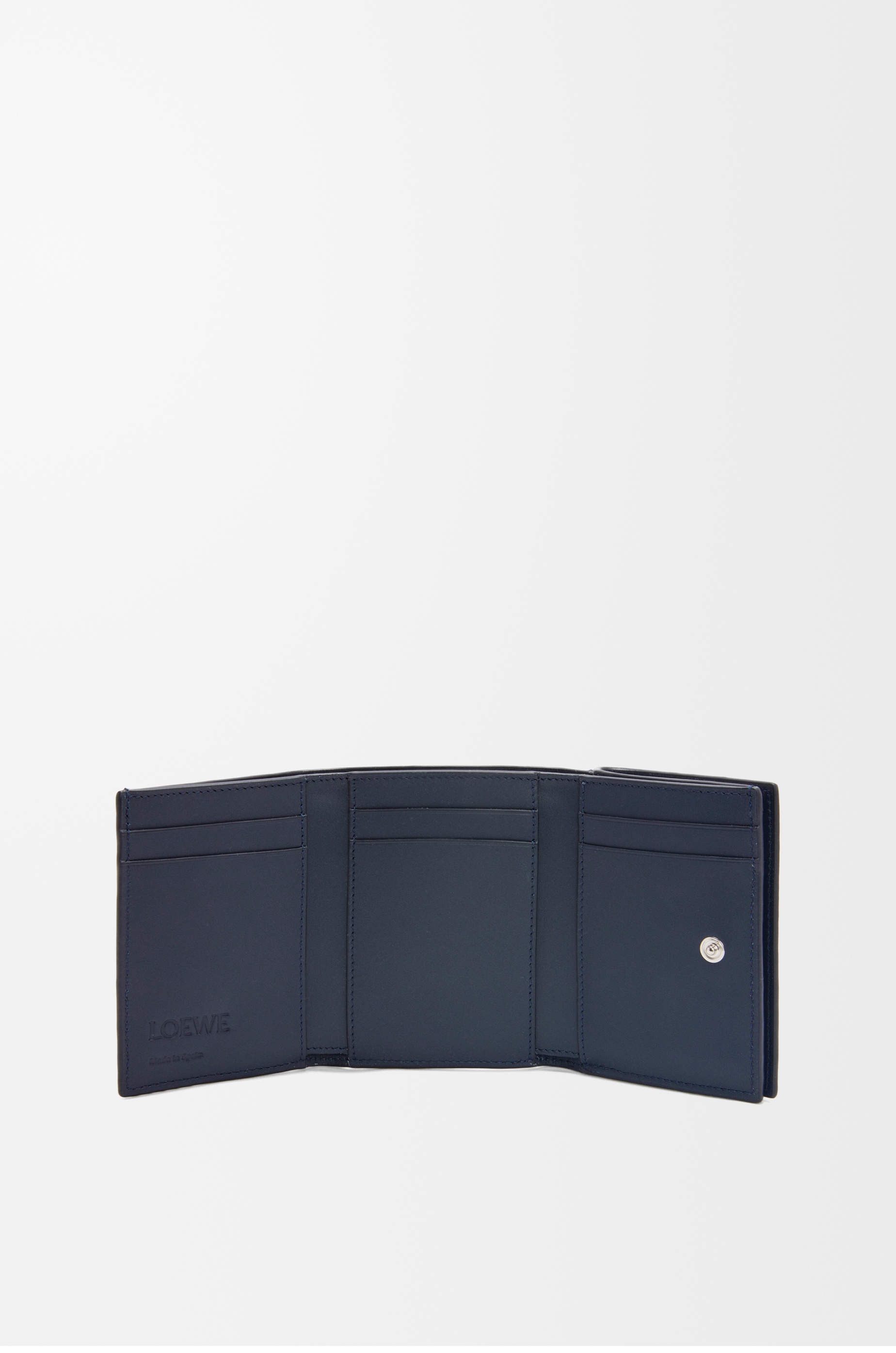 Trifold wallet in soft grained calfskin - 2