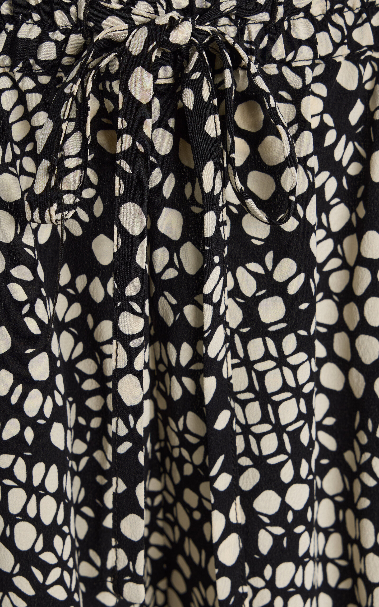 Exclusive Drawstring Silk Shorts black/white - 5