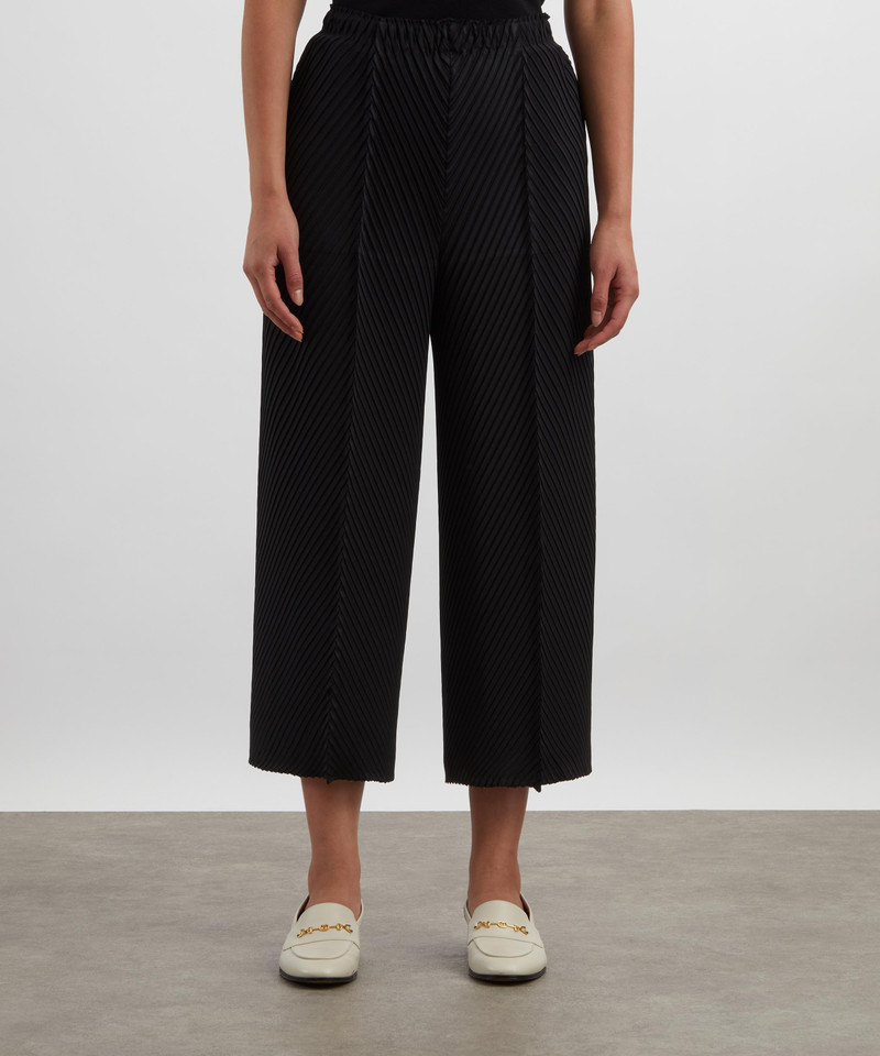 ISSEY MIYAKE SOFT FOLD PLEATS Trousers outlook