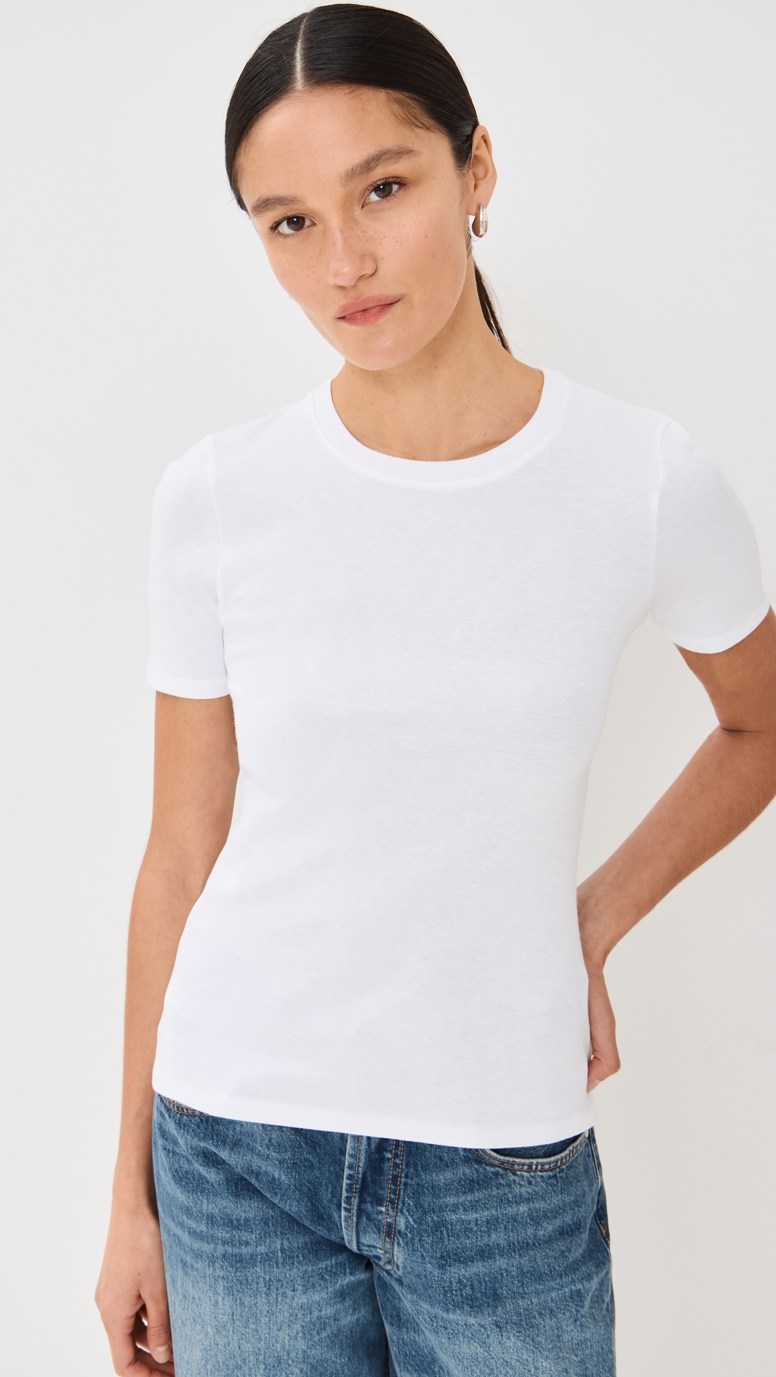 Elin Tee - 6
