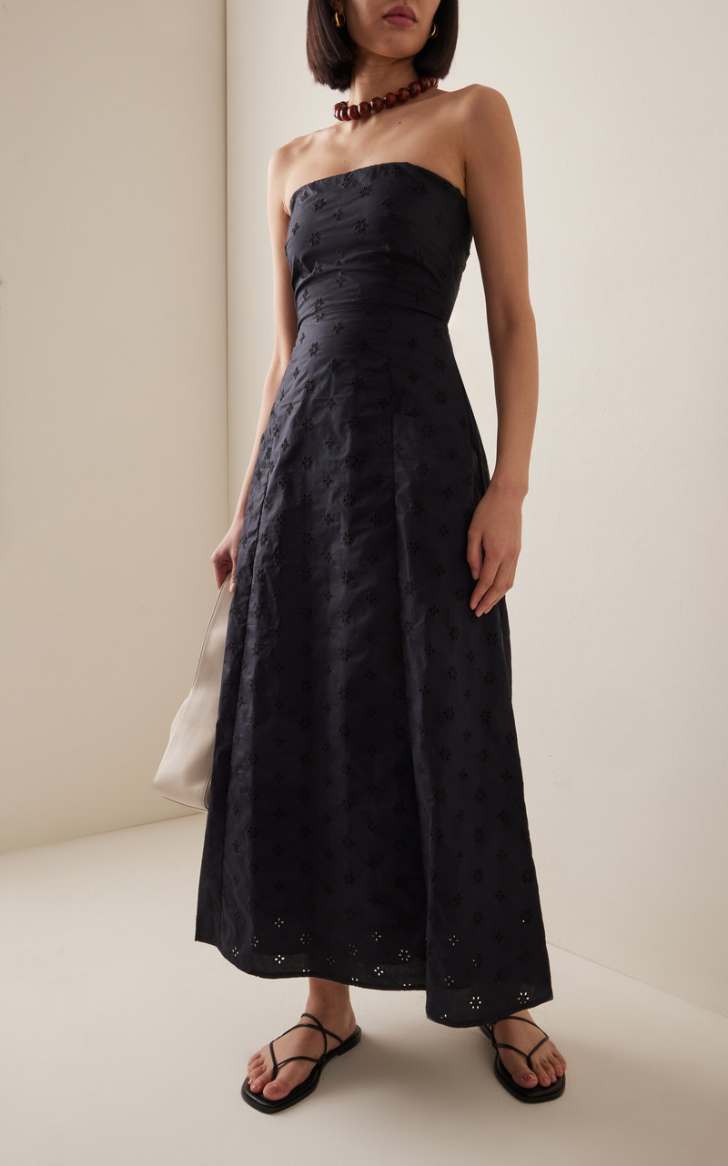 MATTEAU Strapless Organic Cotton Broderie Midi Dress black outlook