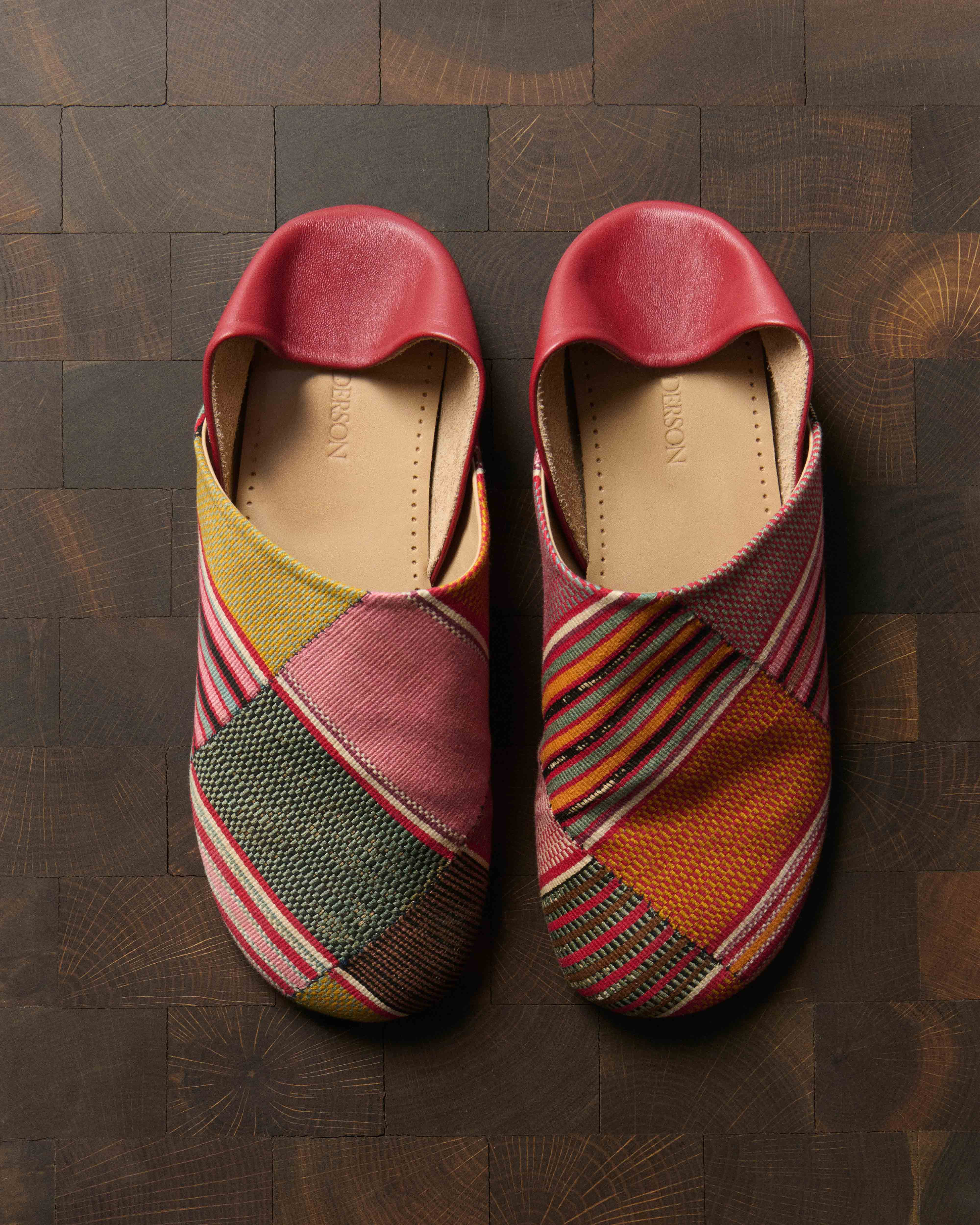 MENS SLIPPER MULES IN RED & MULTI - 3