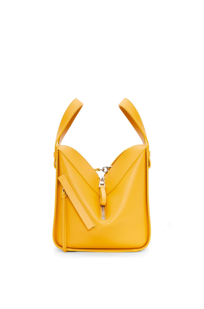 Compact Hammock bag in satin calfskin 6