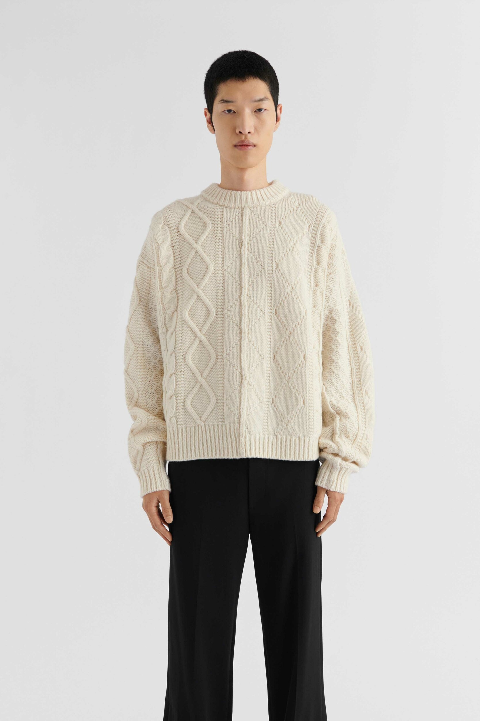 Noble Sweater - 2