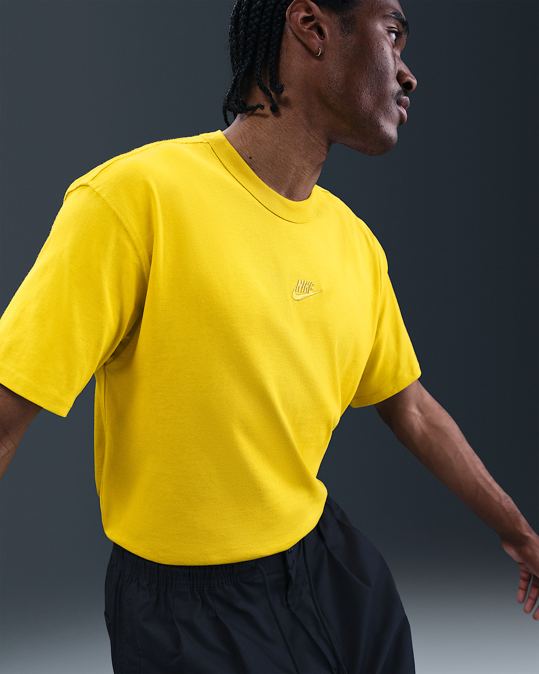 Nike Sportswear Premium Essentials Men's T-Shirt - 3