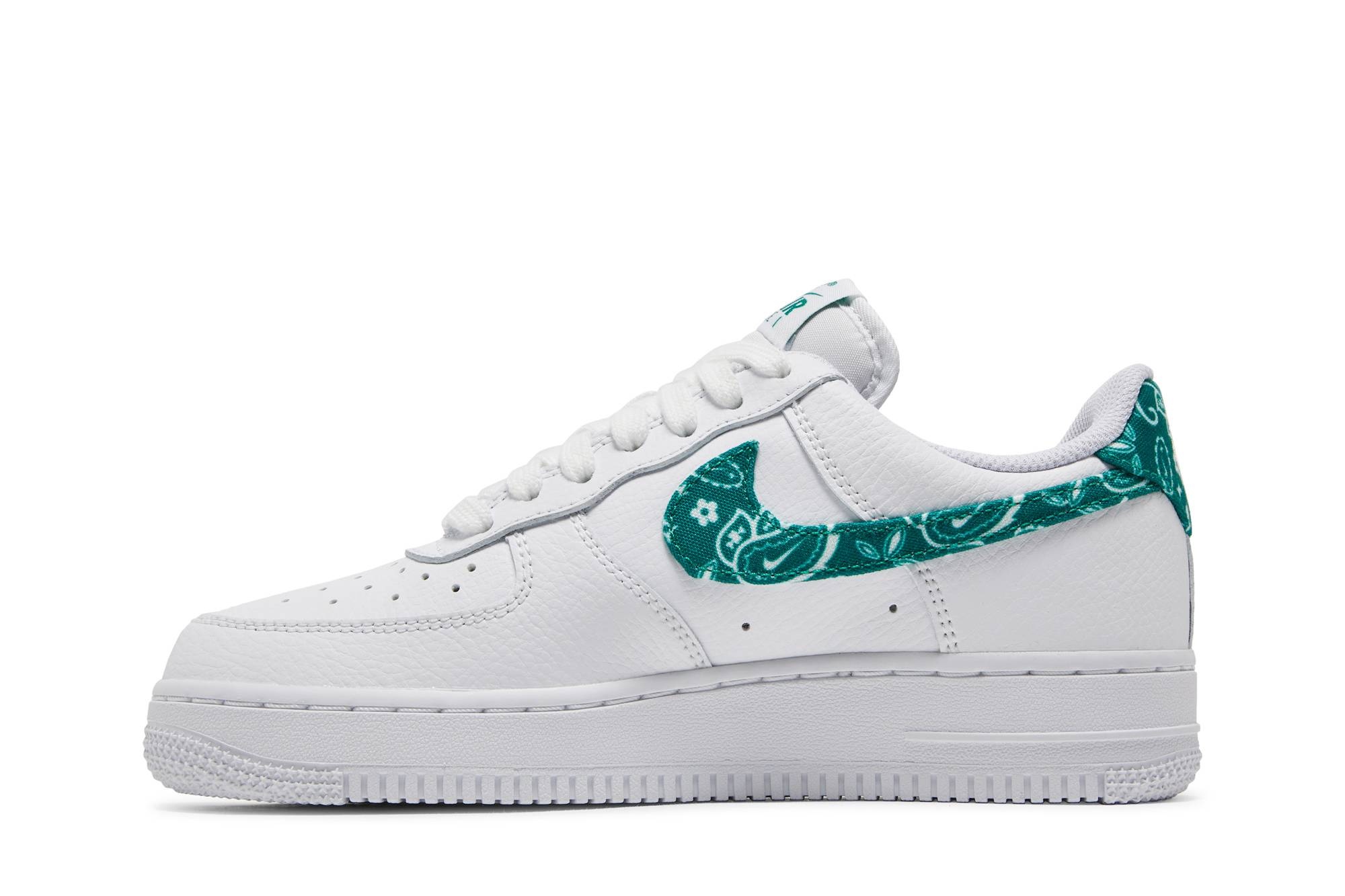Wmns Air Force 1 '07 Essentials 'Green Paisley' - 3