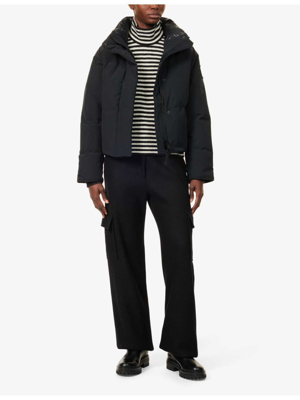 Grandview logo-patch cropped shell-down puffer jacket - 2