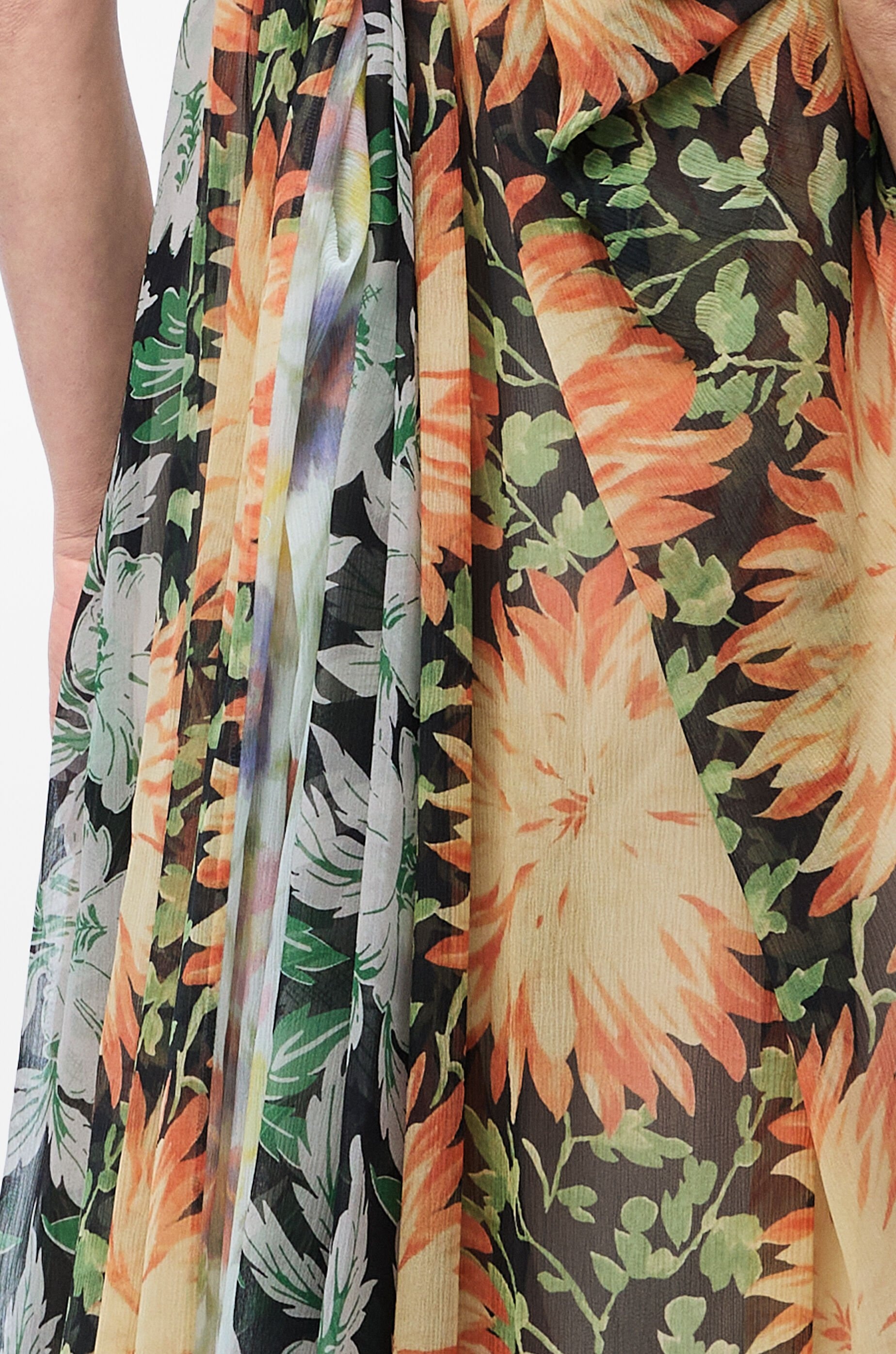 Draped trousers in silk - 5