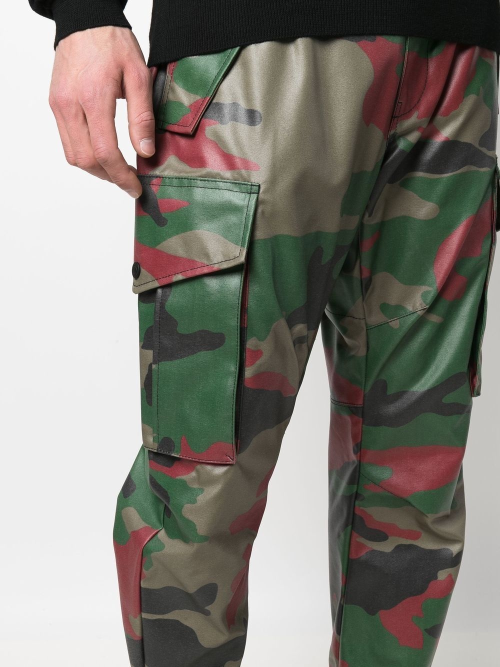 camouflage-print tapered cargo trousers - 5