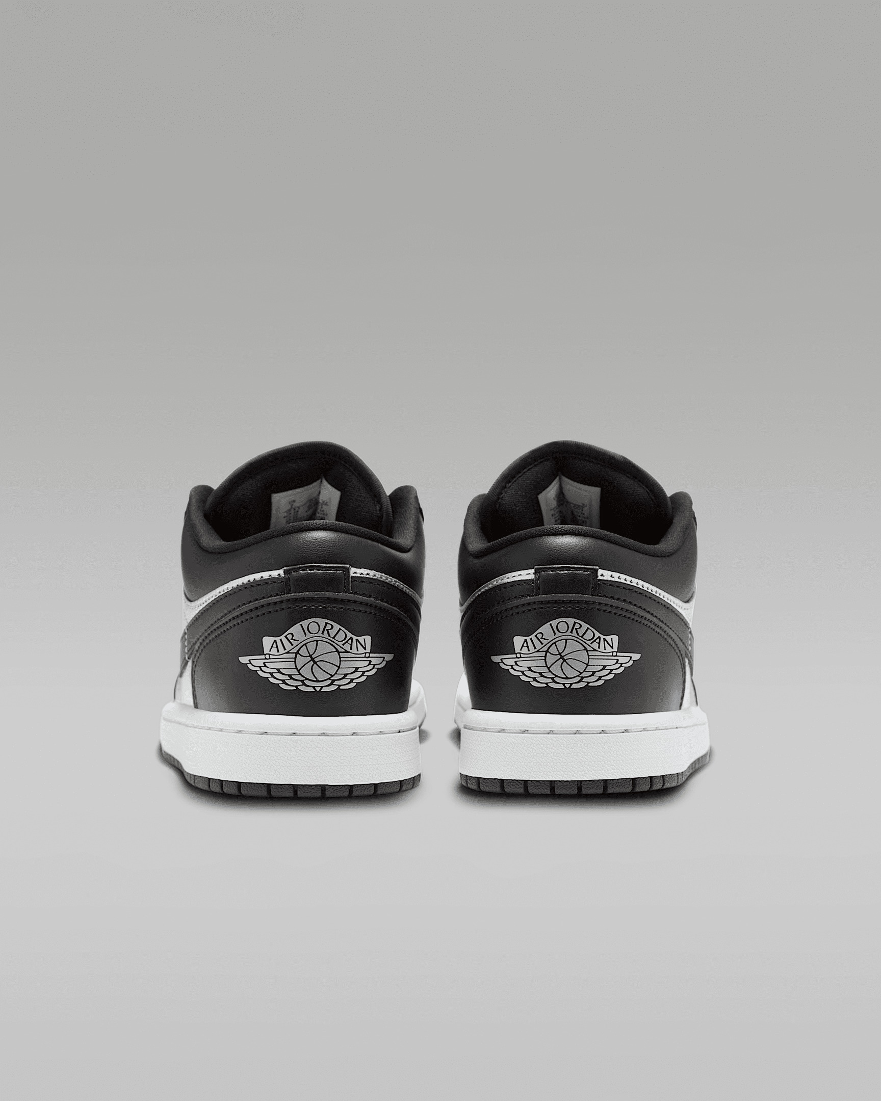 Air Jordan 1 Low SE Women's Shoe - 6