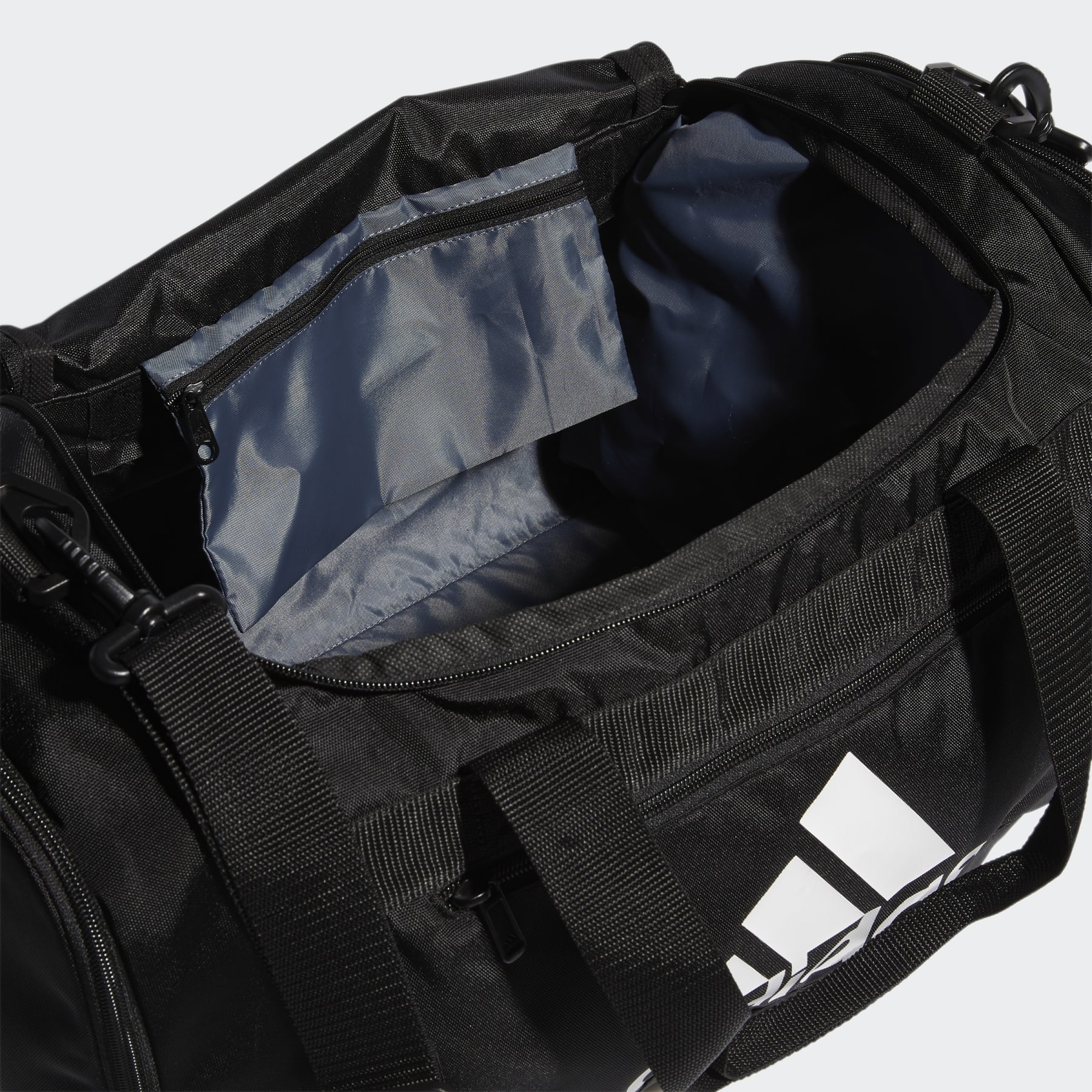 Defender Duffel Bag Small - 5