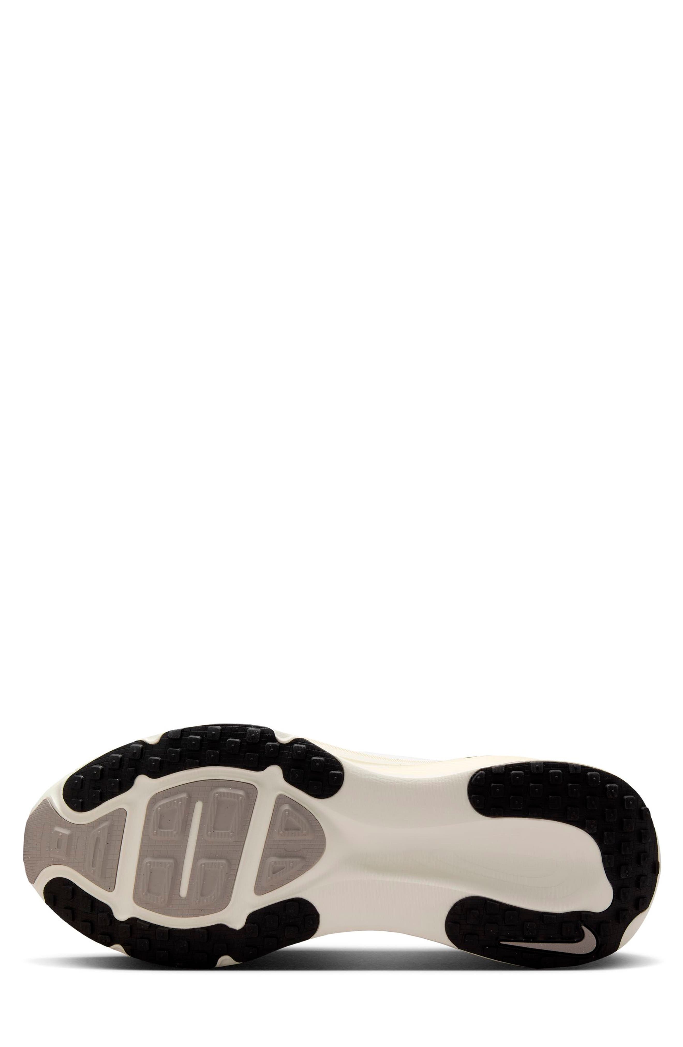 Nike Vomero 18 Running Shoe in 101 Smtwht/black at Nordstrom - 5
