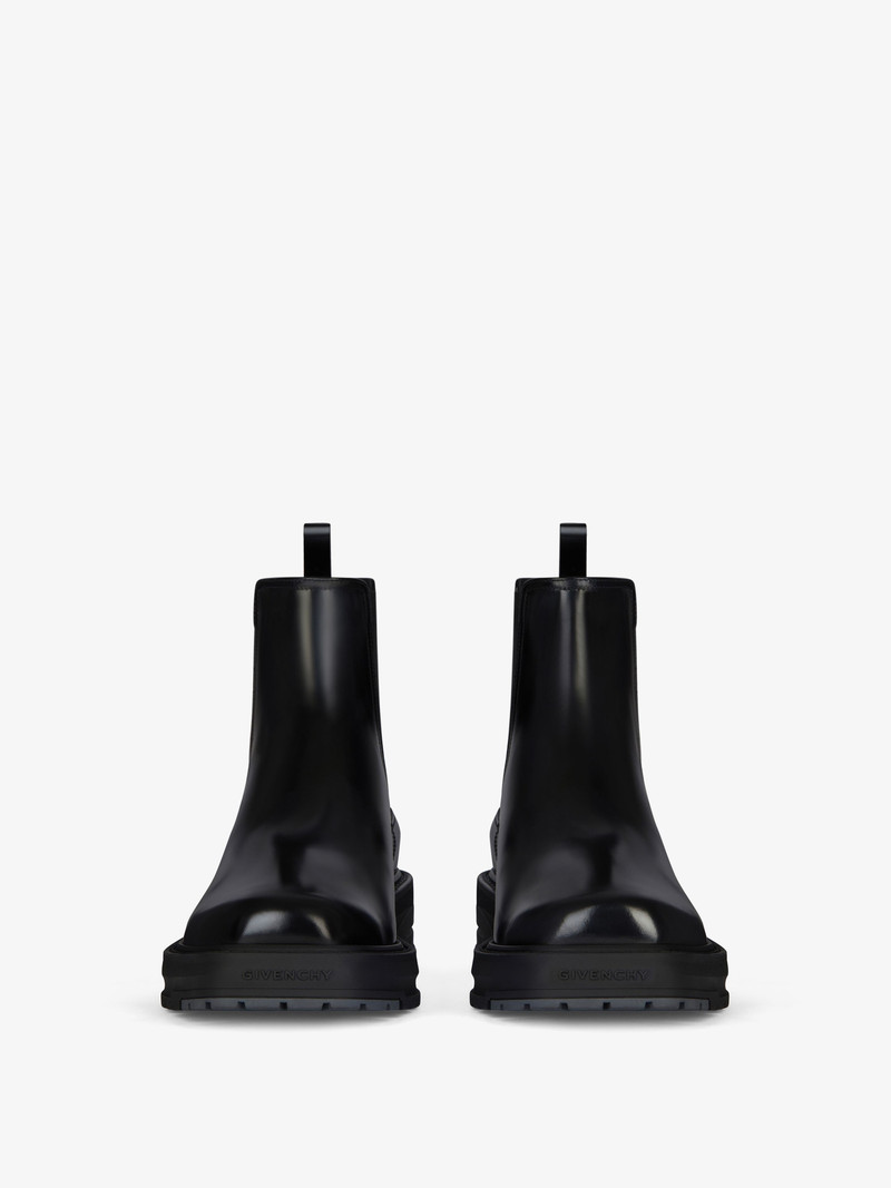 CHELSEA BOOTS IN LEATHER 2