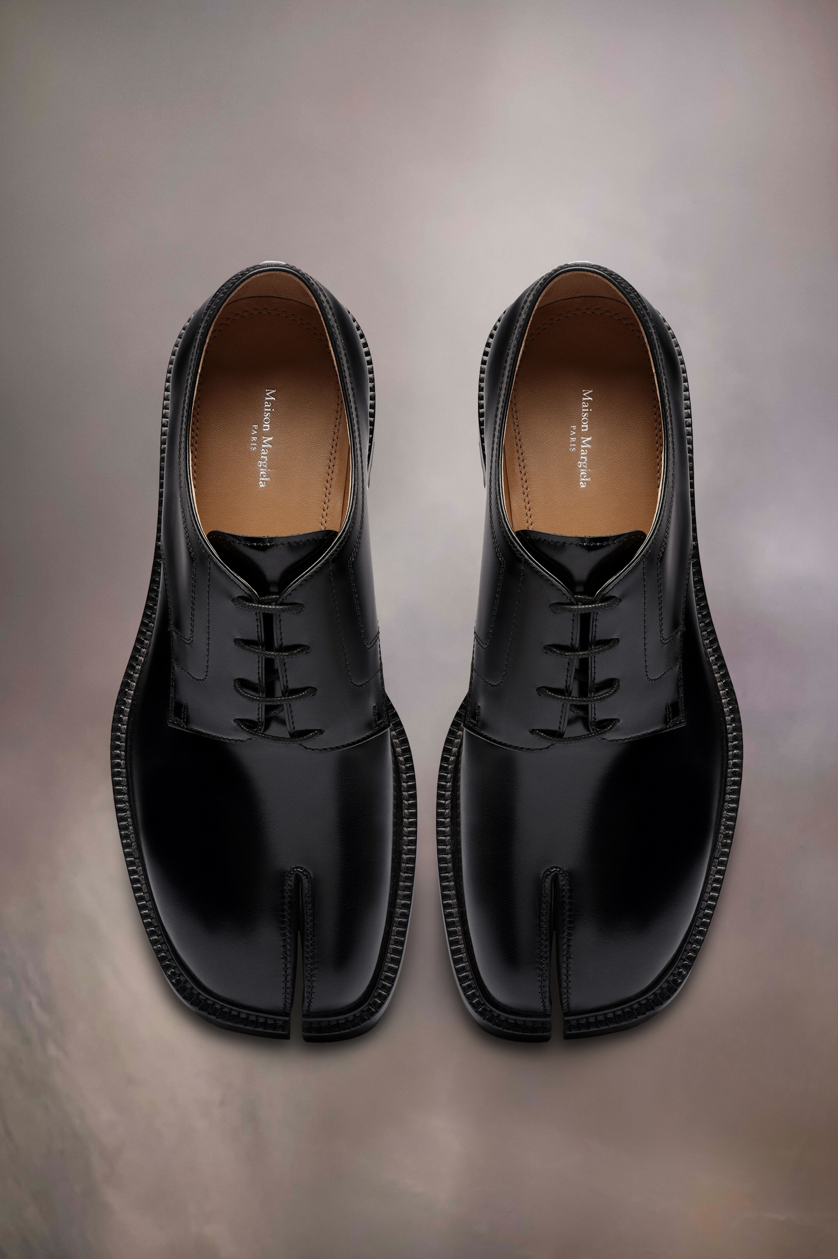 Maison Margiela Tabi lace-ups | REVERSIBLE