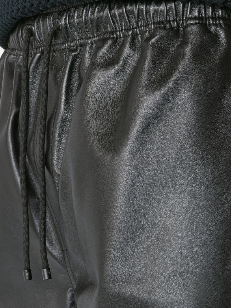 Leather Short in Noir 7