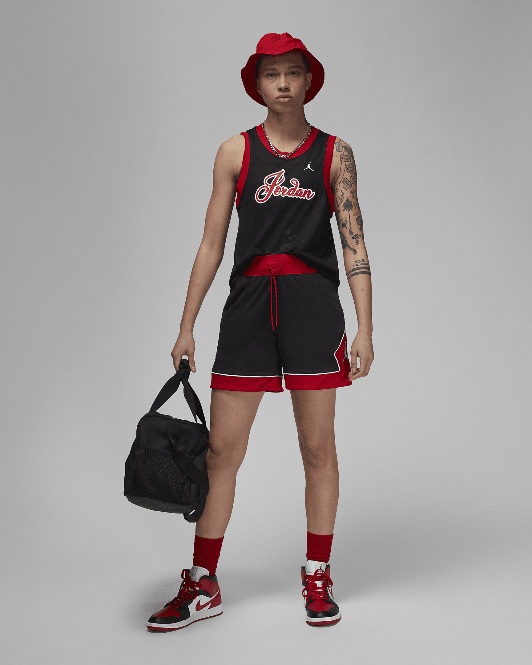 Jordan Women's Diamond Shorts - 6