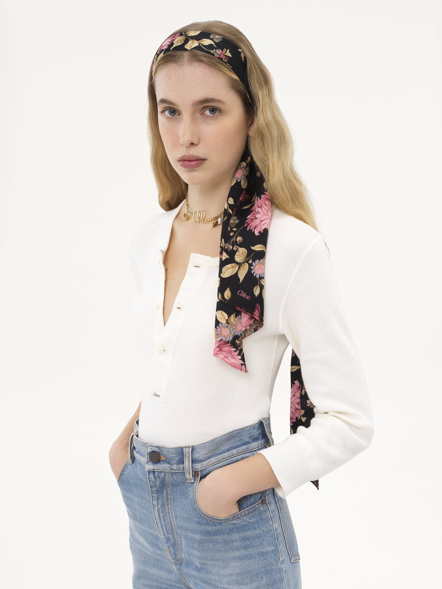 THE CHLOÉ PEONIES WIDE BANDEAU SCARF IN SILK CHARMEUSE - 5
