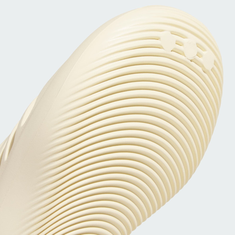 Adifom IIInfinity Slides 8