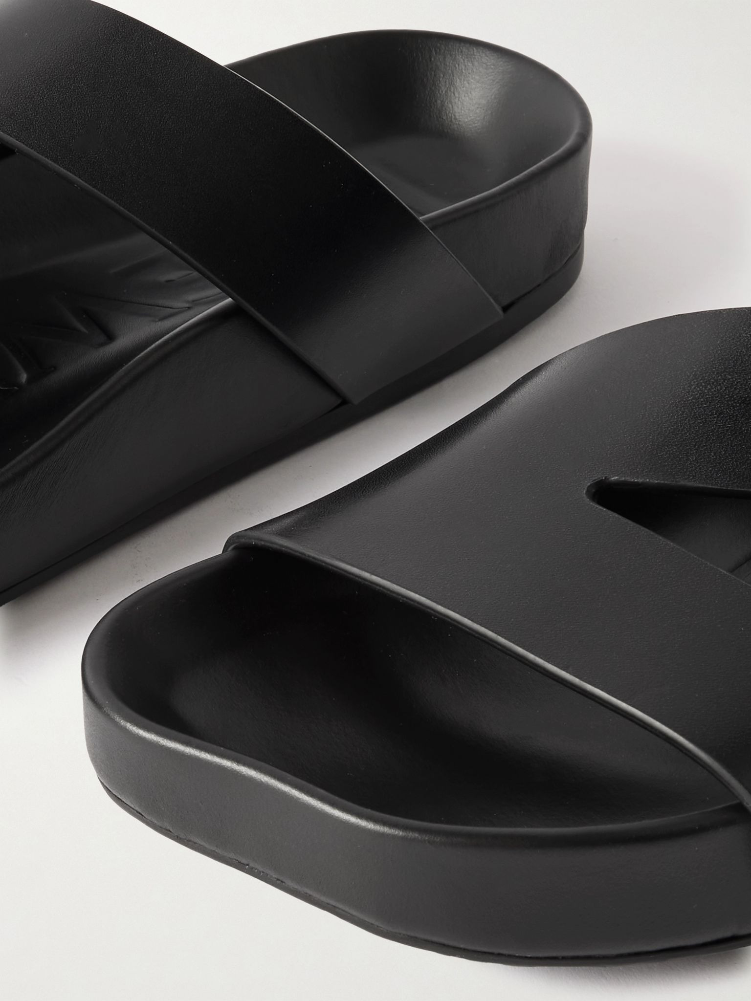 + Paula's Ibiza Ease Buckled Leather Slides Black - 5