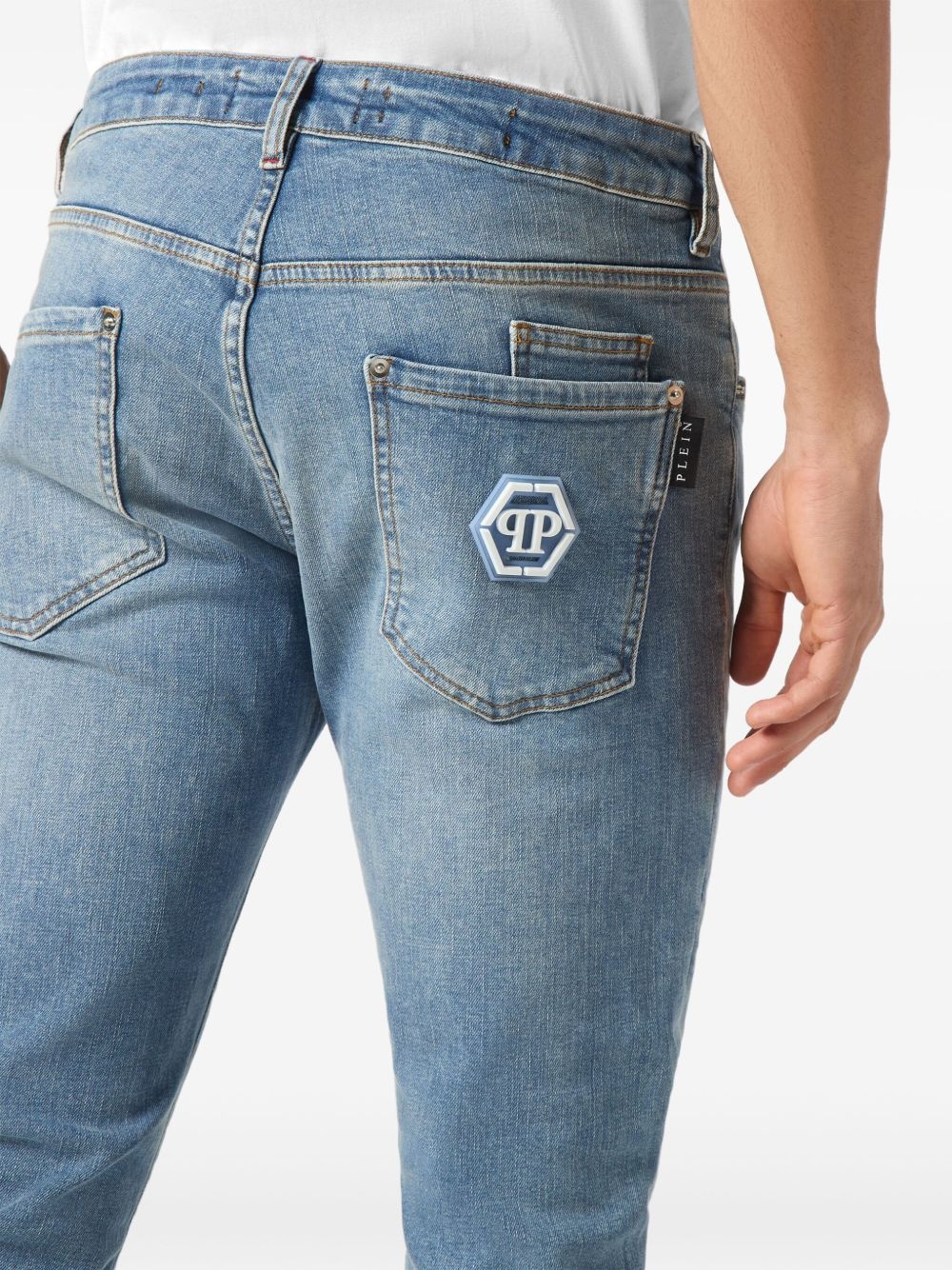 Hexagon-appliqué jeans - 4