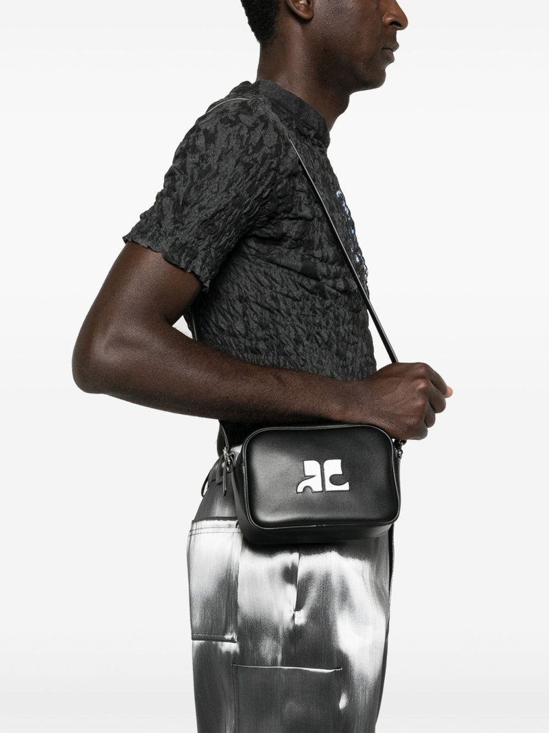 courrèges Reedition leather shoulder bag outlook