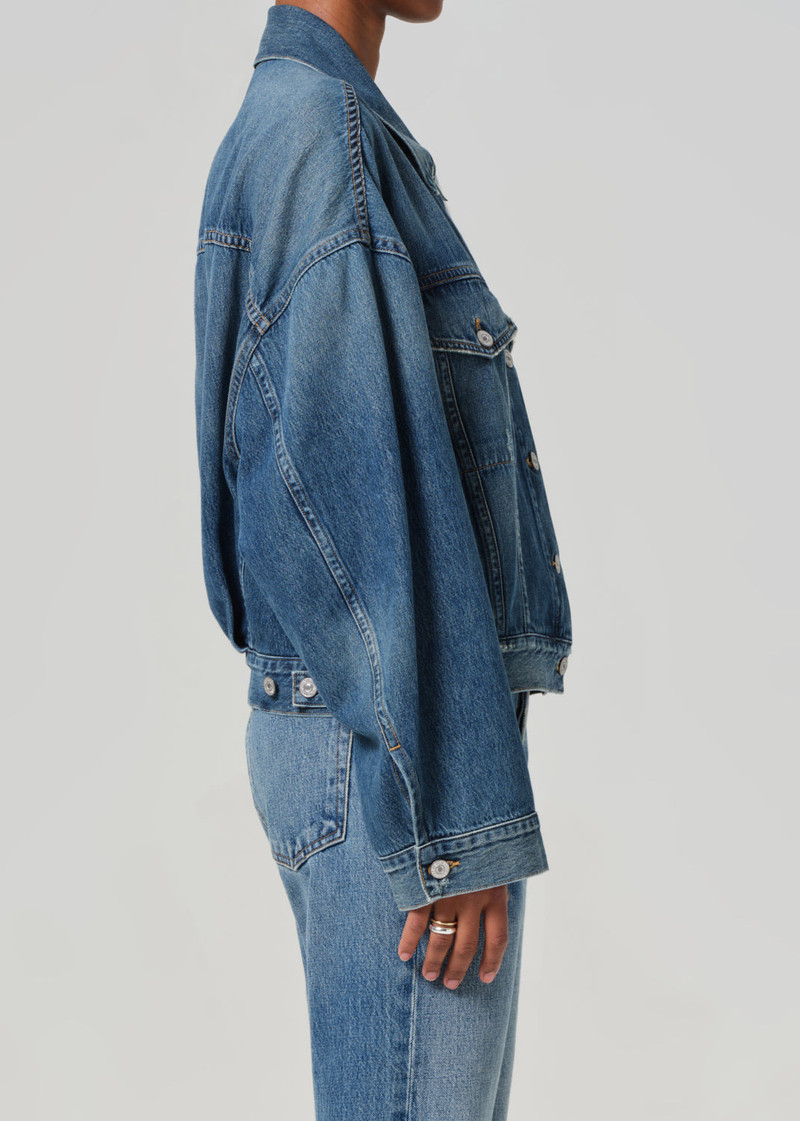 Quira Puff Jacket
In Good Neighbor 4