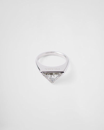 Prada Eternal Gold ring in white gold with laboratory-grown diamond outlook