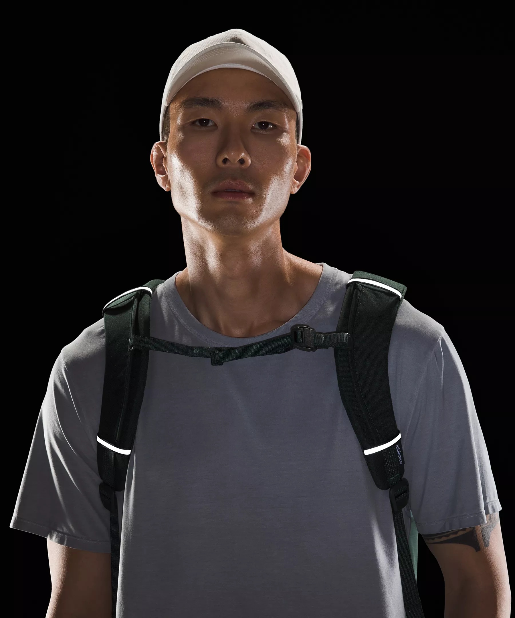 Double-Zip Backpack 22L - 8