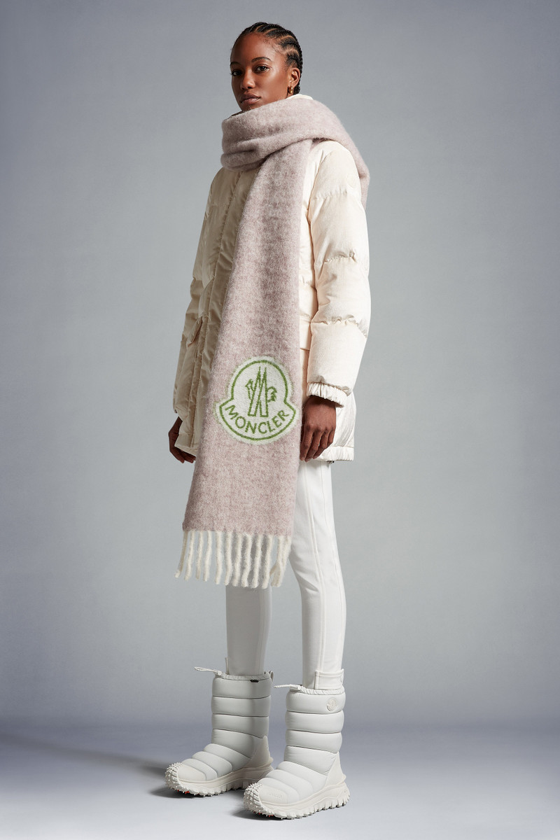 Moncler Logo Wool Scarf outlook