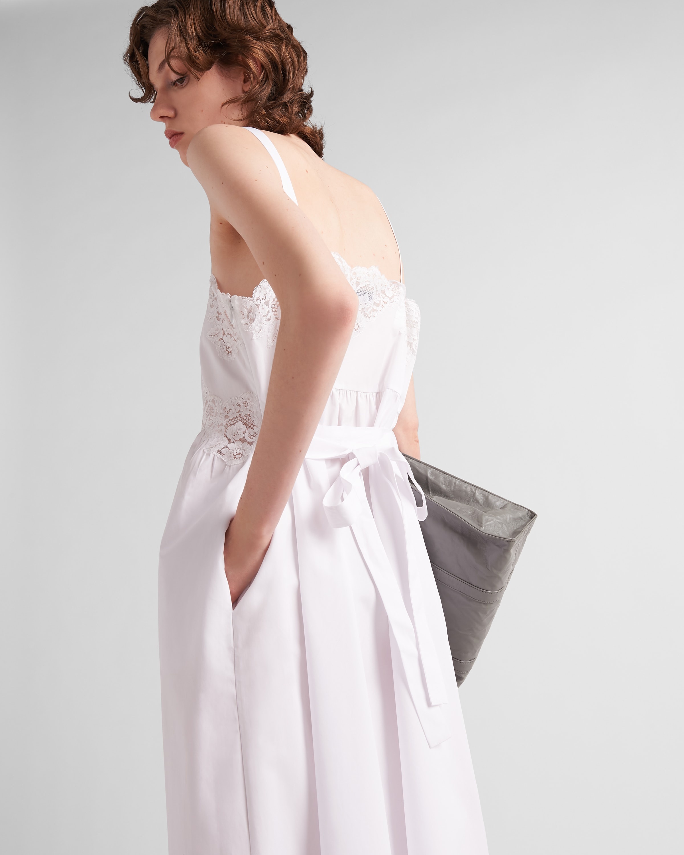 Embroidered poplin and lace dress - 4