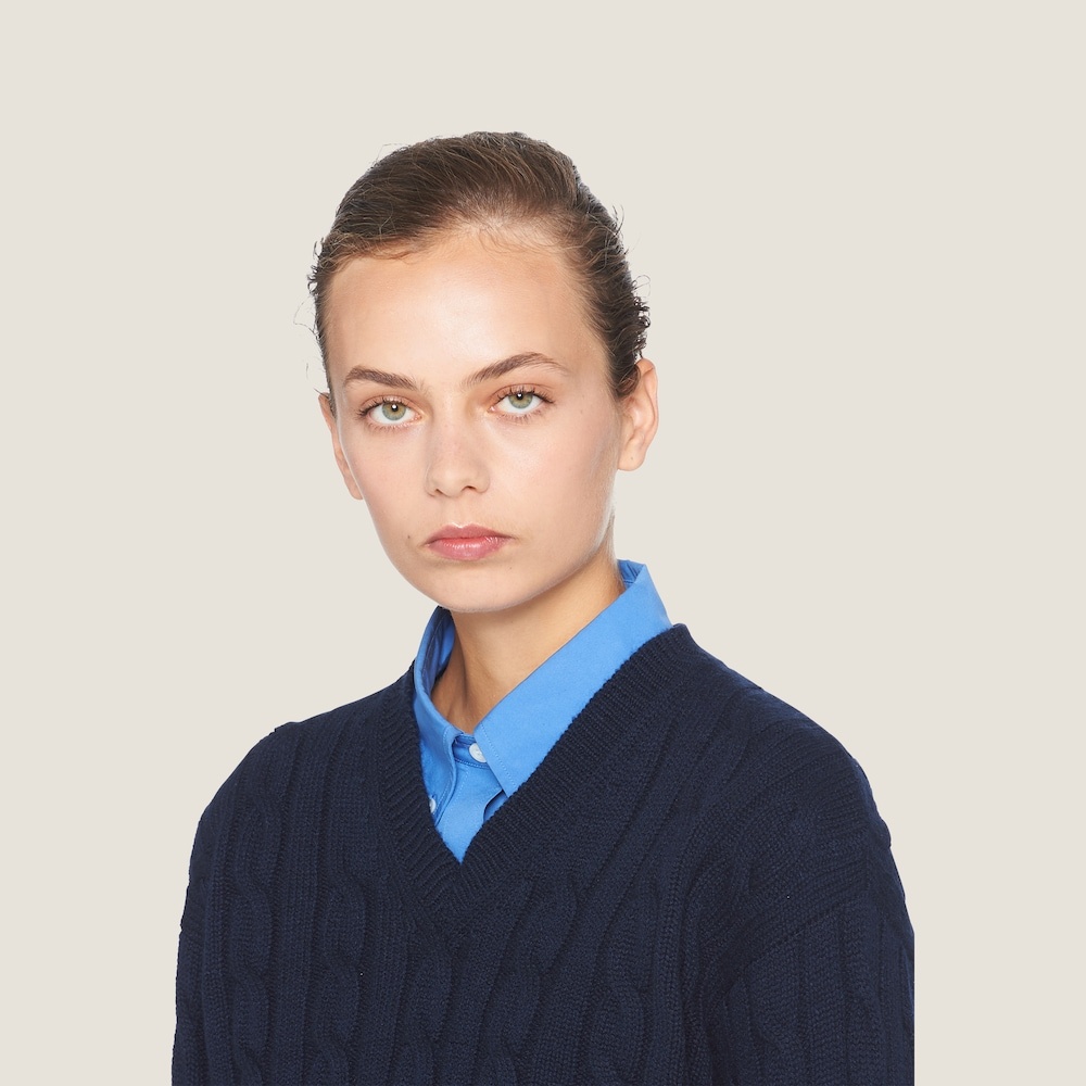 Cashmere V-neck sweater - 4