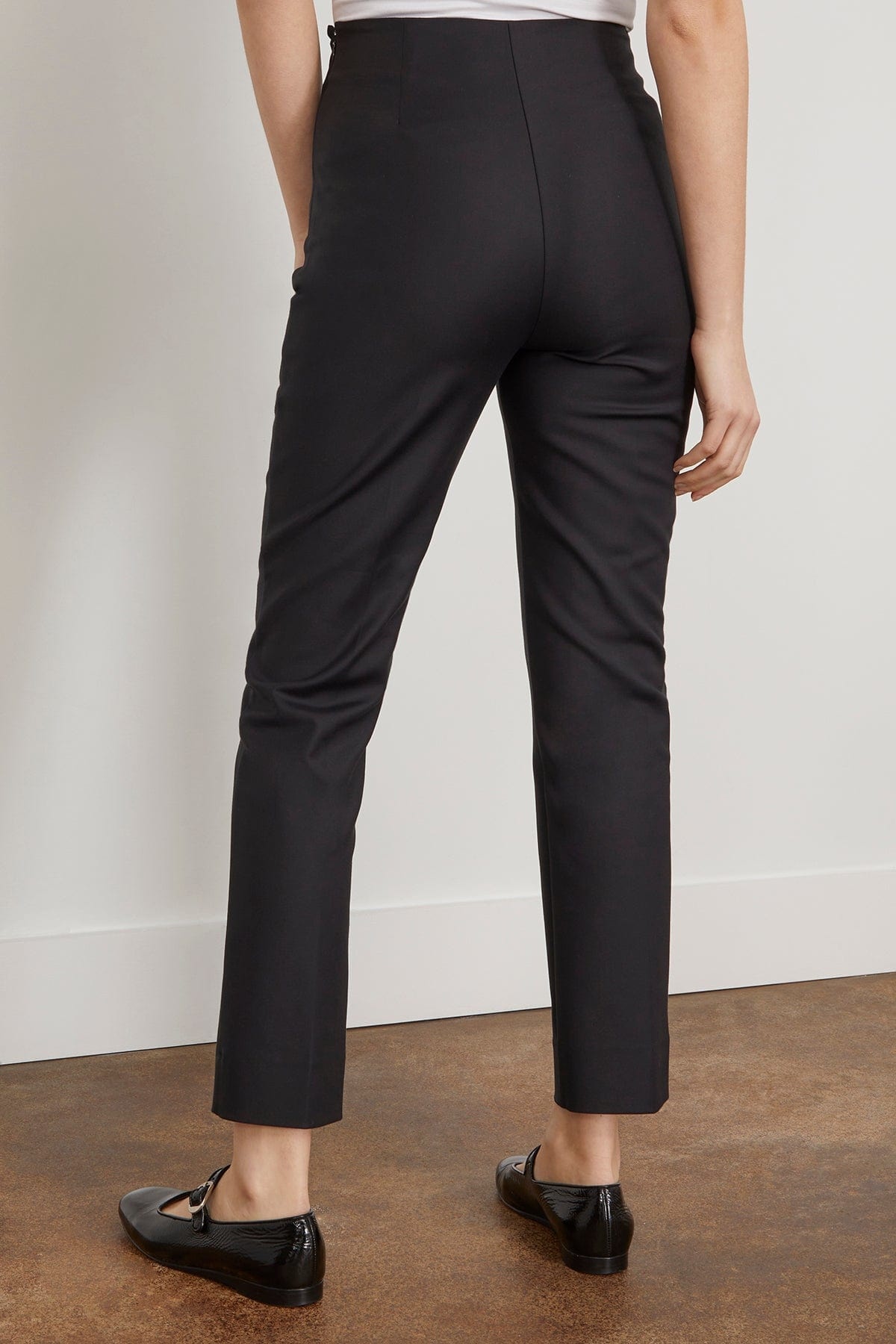 Cigarette Leg Trousers in Noir - 4