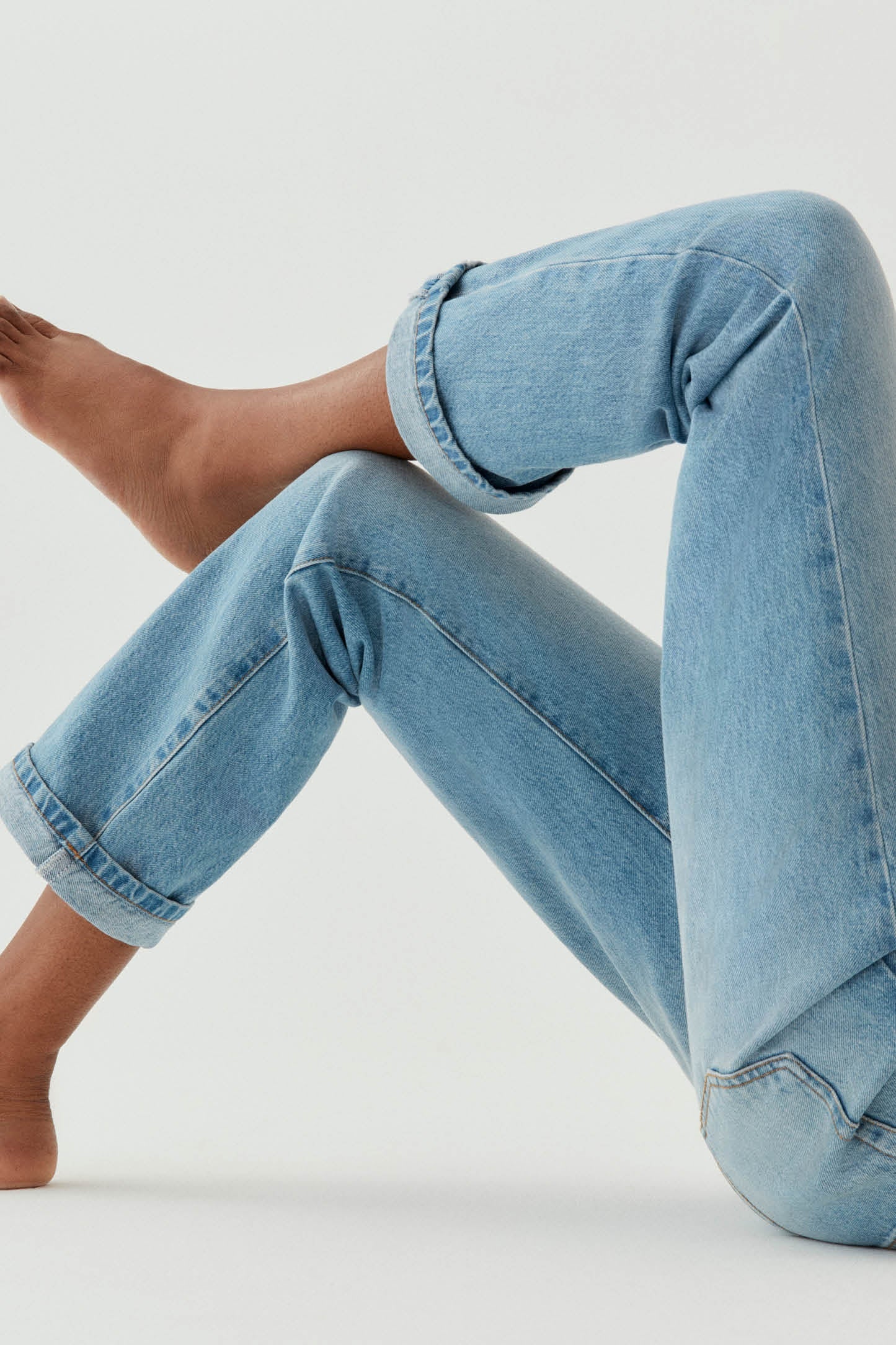 Exclusive Victoria Relaxed Jean In Light Blue Wash - 7