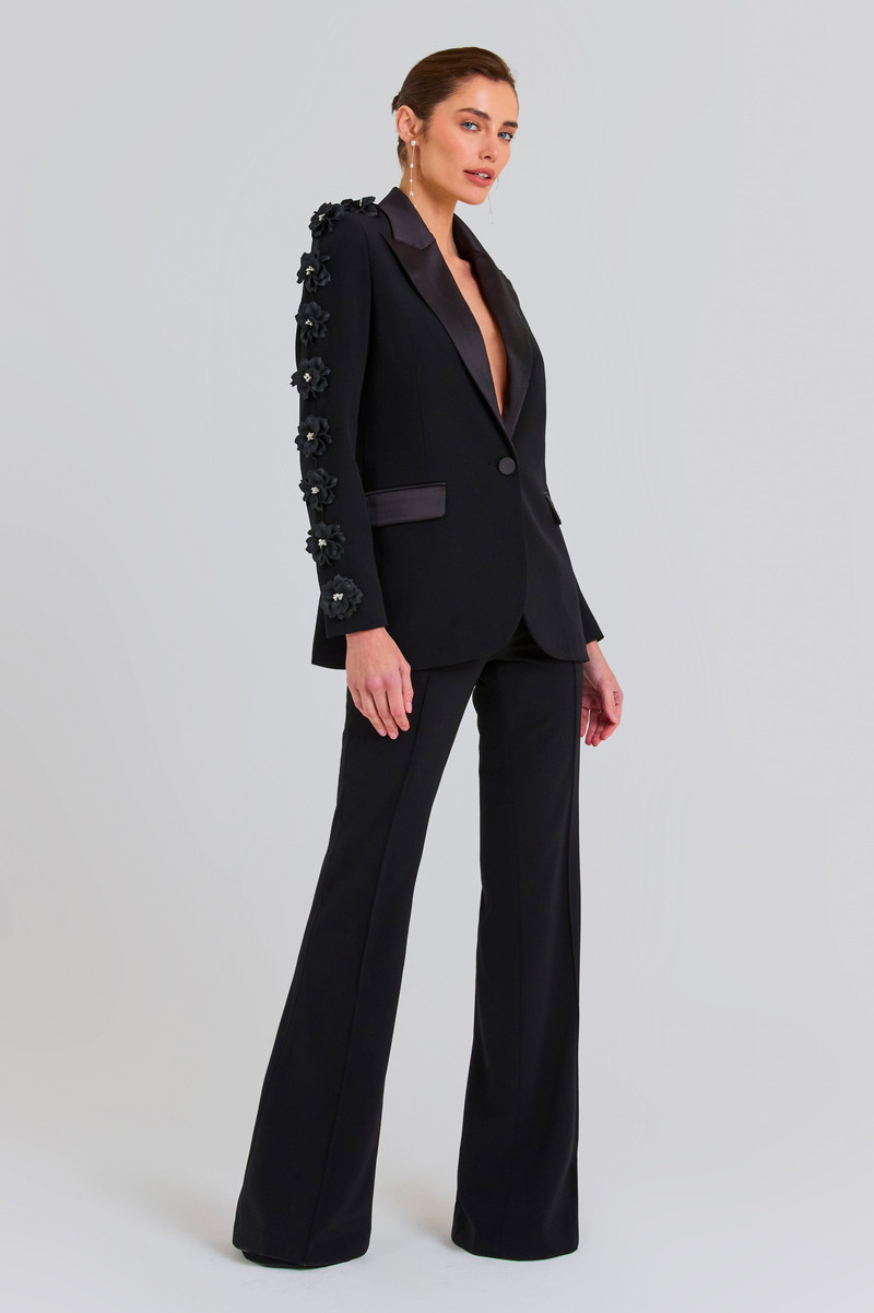 Leonie Black Blazer 3