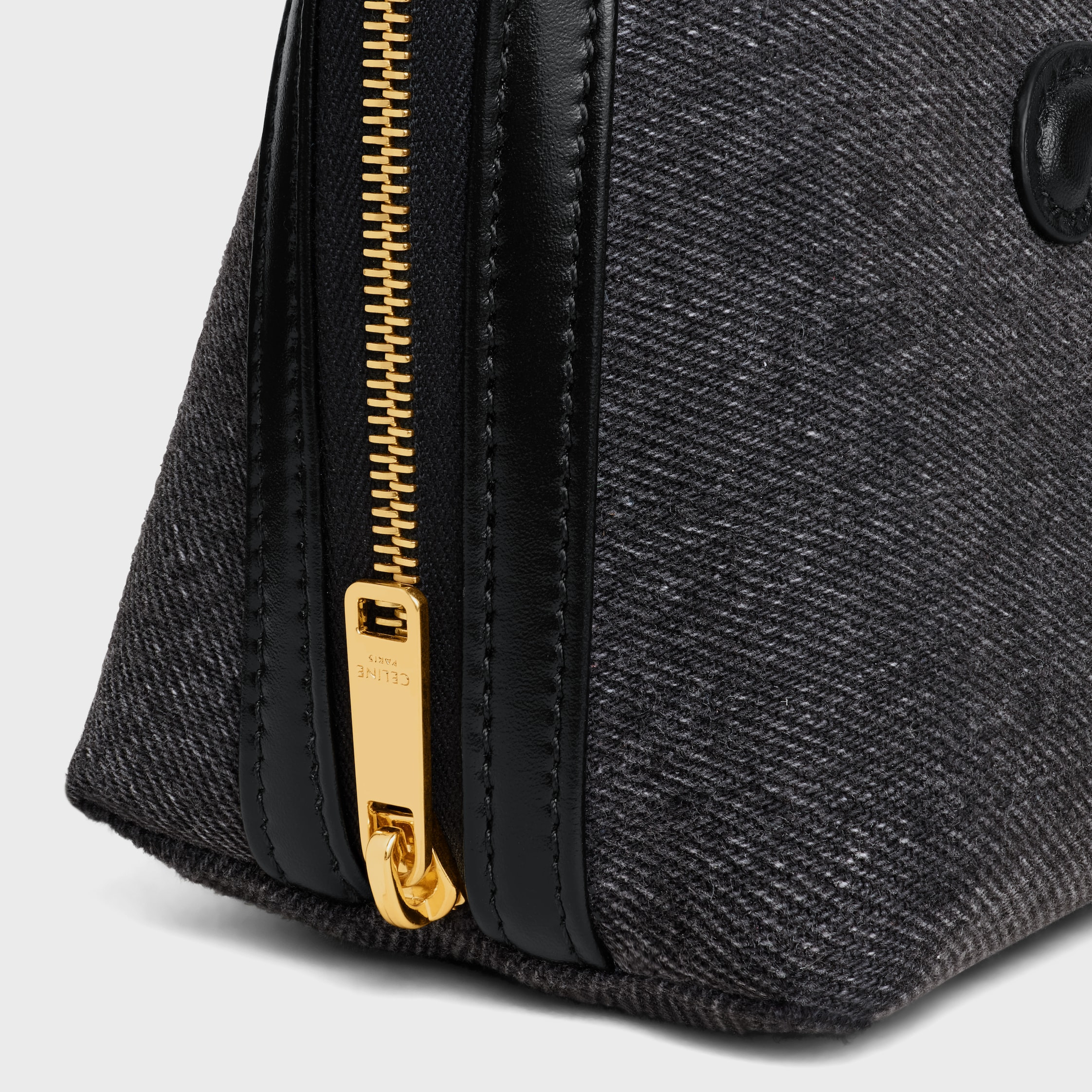 Clutch on Chain Cuir triomphe IN DENIM - 5