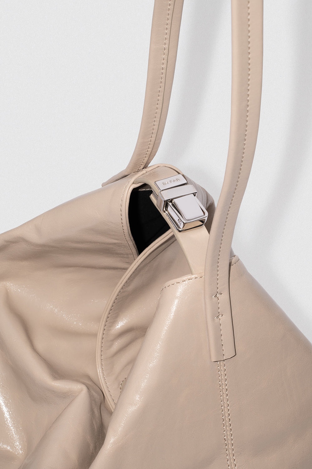 Maxi Bea Dryland Creased Calf Leather Hobo Bag - 3