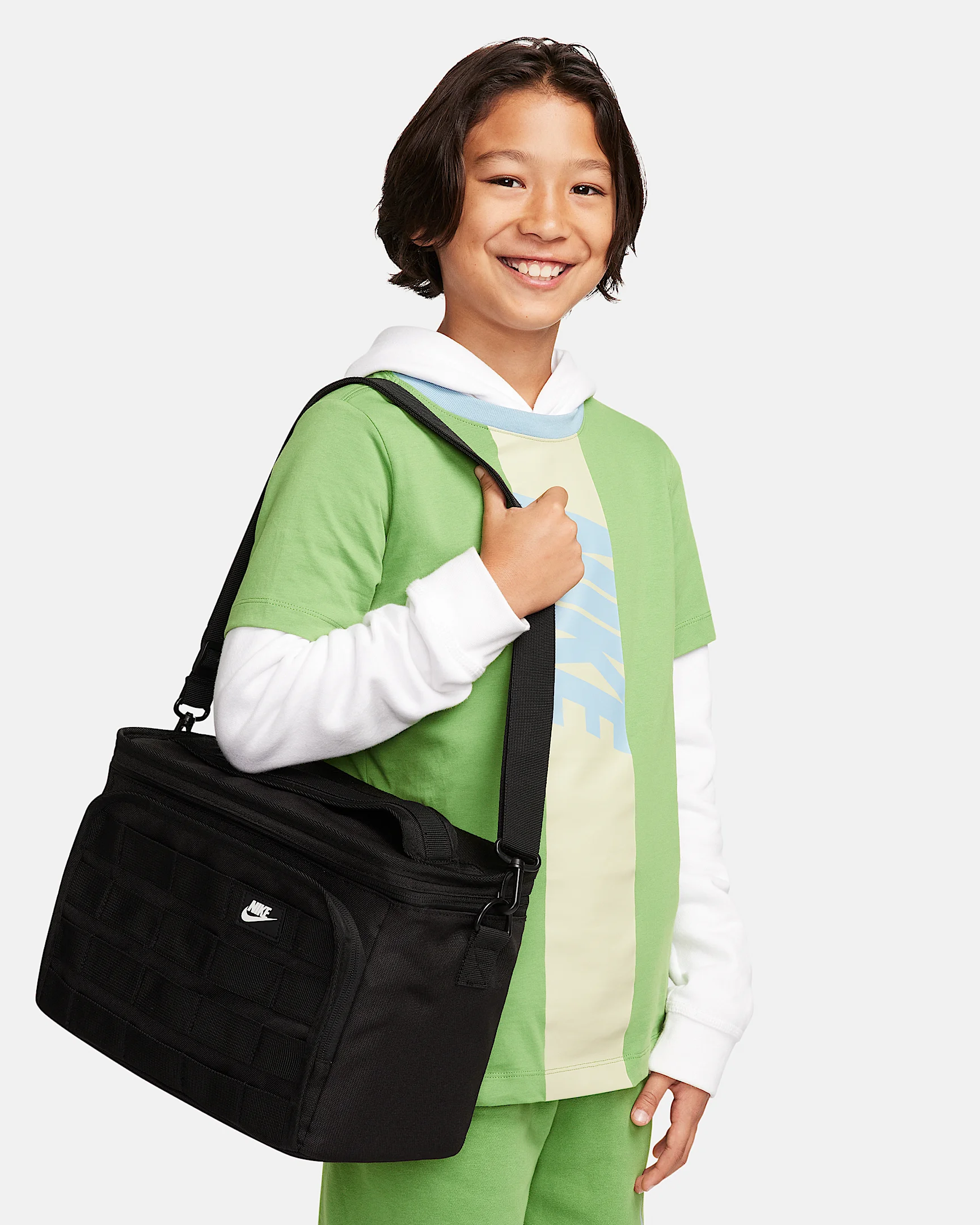 Nike Sportswear Plus Lunch Bag (9L) - 1