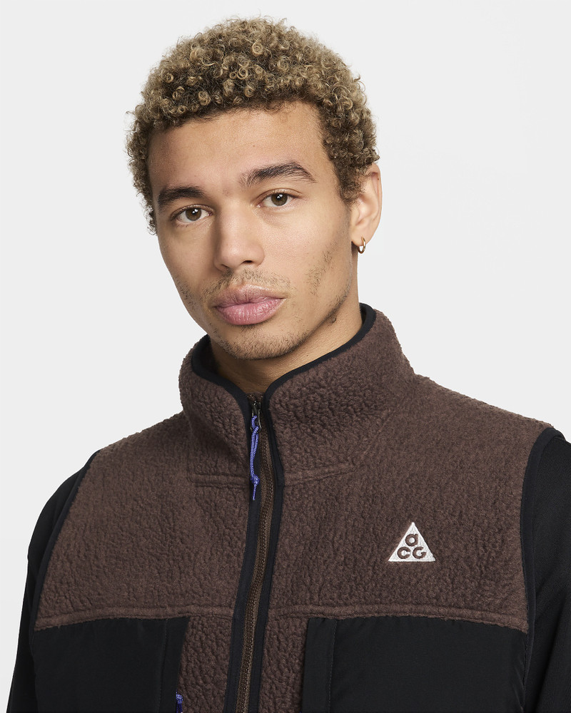 Nike ACG "Arctic Wolf" Men's Vest 3