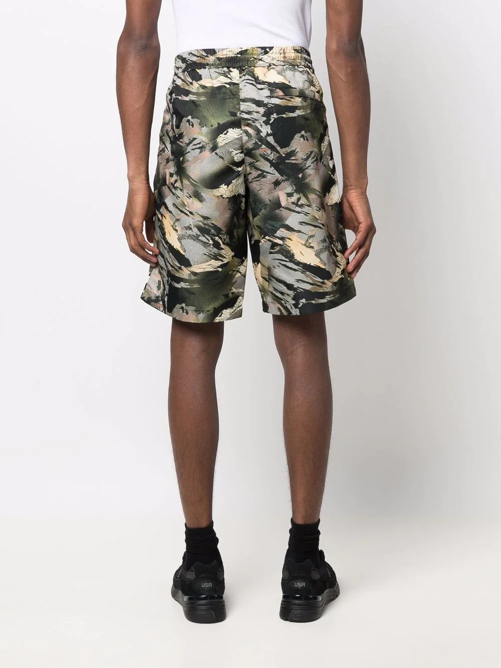 camouflage-print shorts - 4