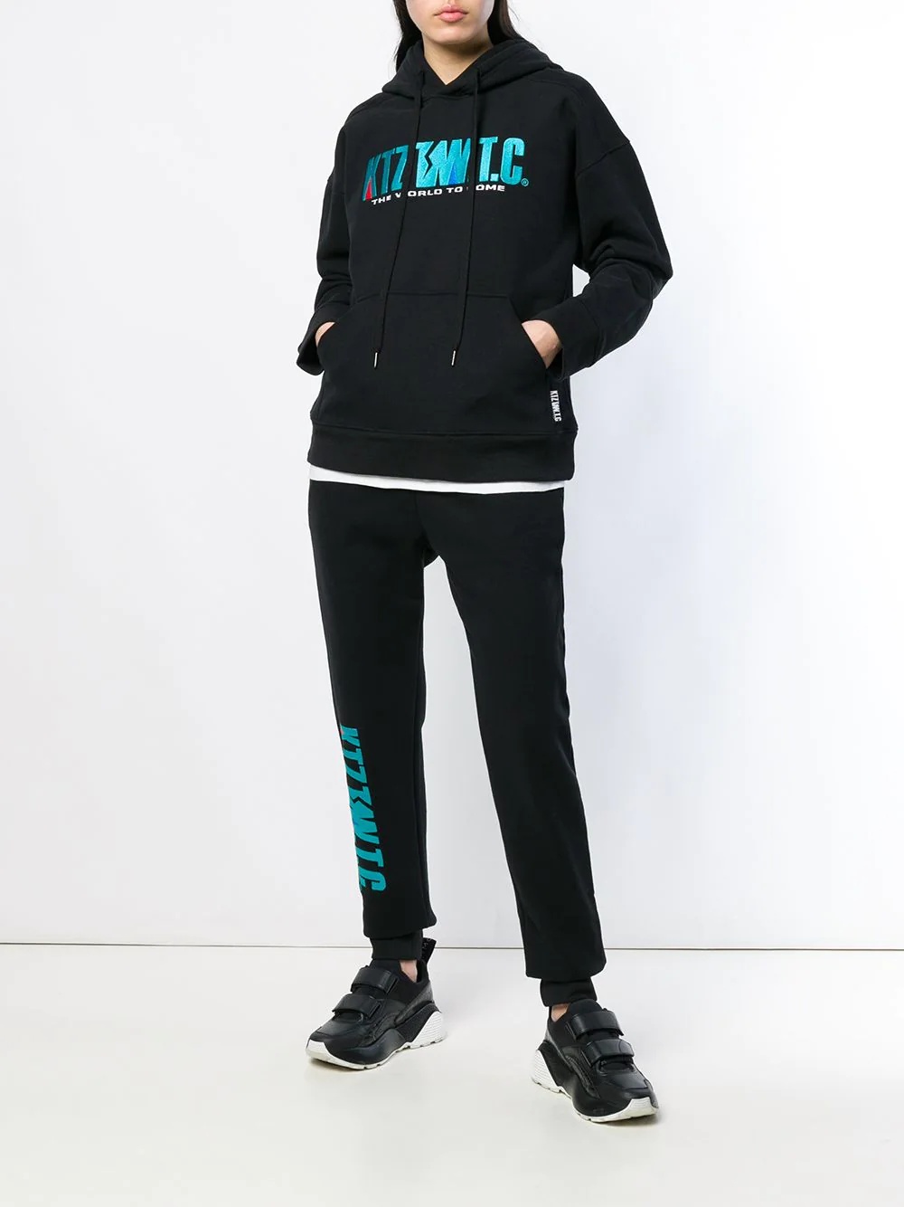 mountain letter embroidered hoodie - 3
