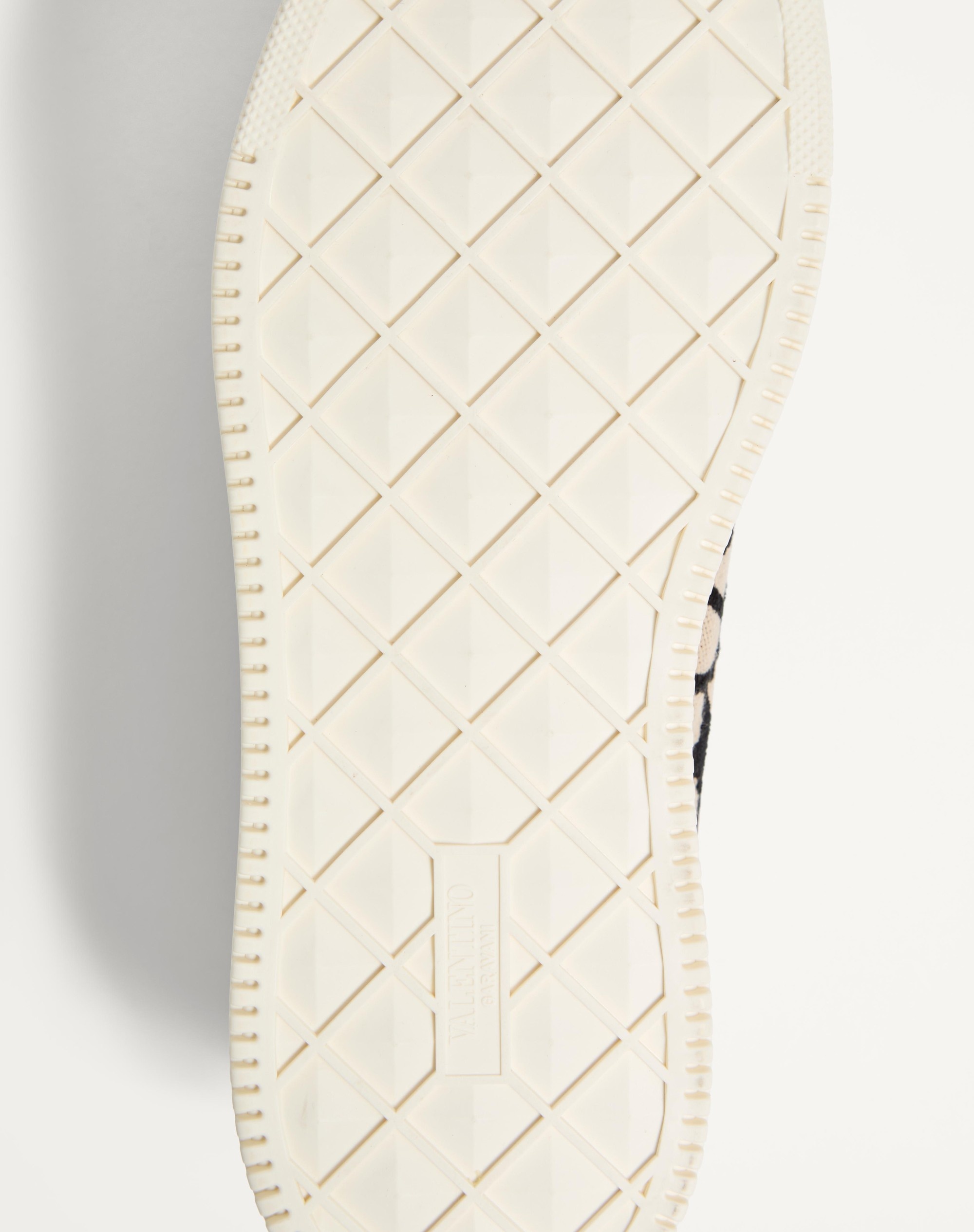 ONE STUD XL LOW-TOP SNEAKER IN NAPPA LEATHER AND TOILE ICONOGRAPHE FABRIC - 4
