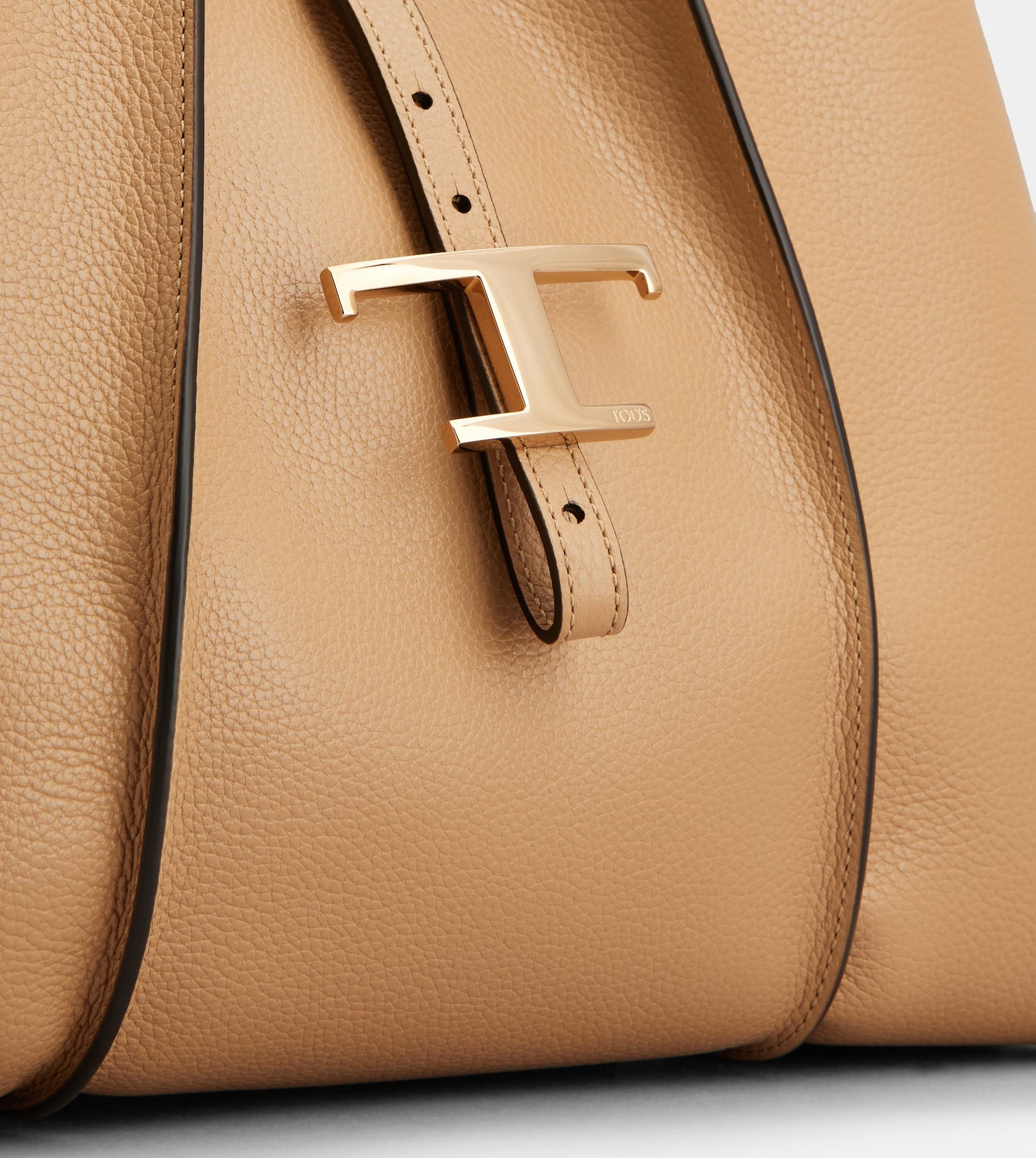 T TIMELESS SHOPPING BAG IN LEATHER SMALL - BEIGE - 5