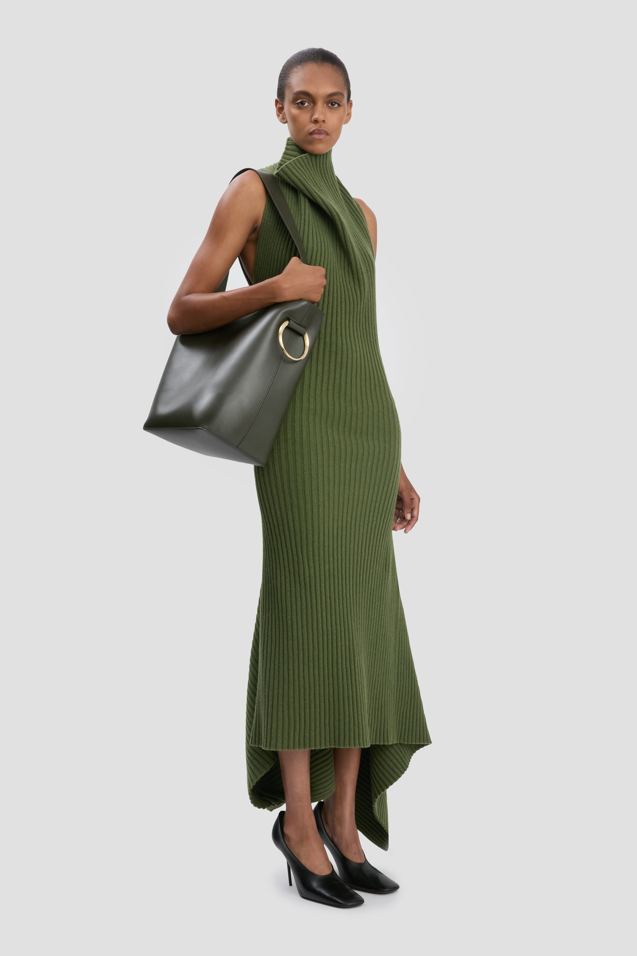 Dia Bucket Bag In Dark Olive Smooth Leather - 2