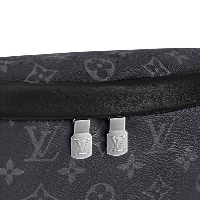 Louis Vuitton Discovery Bumbag PM outlook