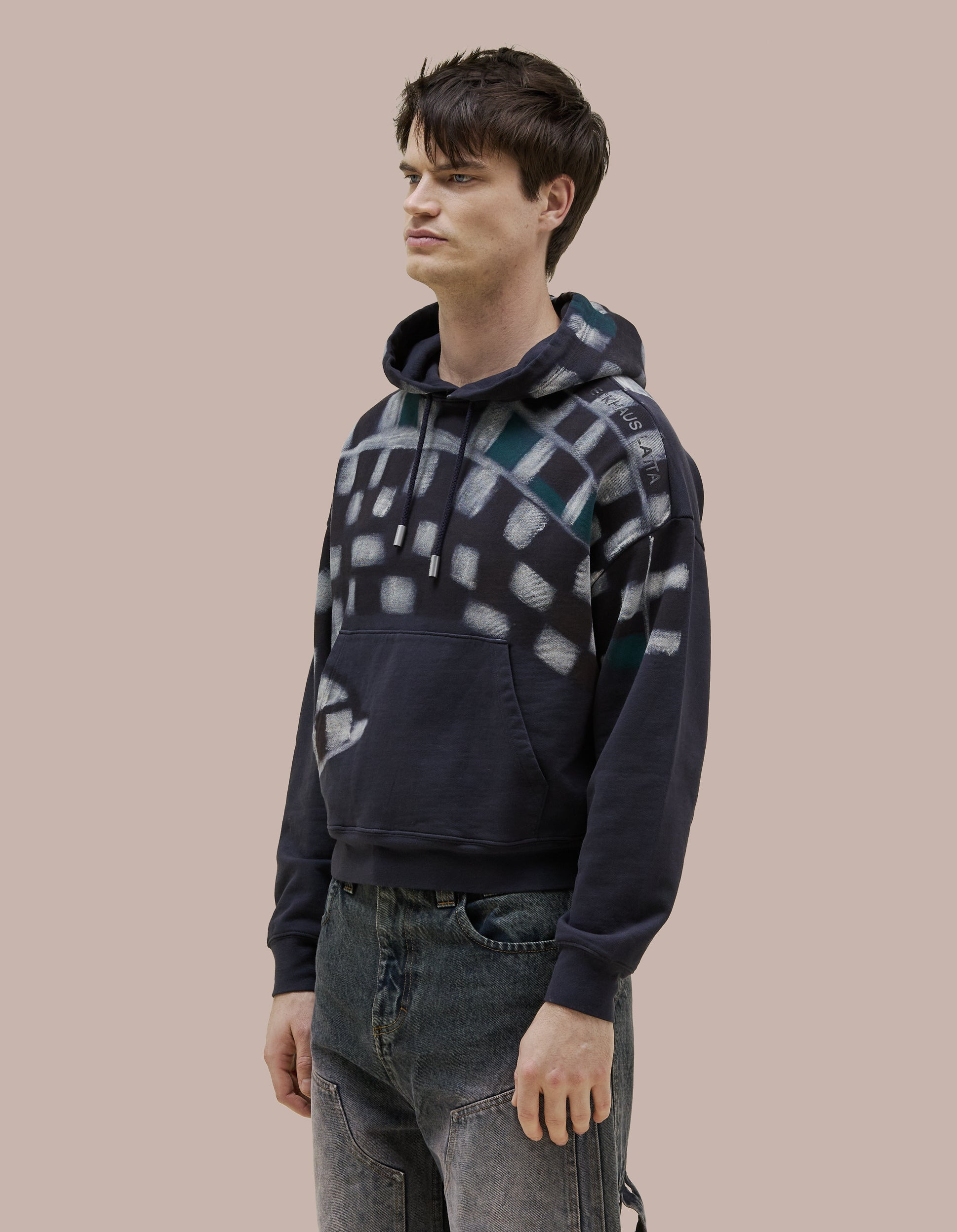 HOODIE. - 2