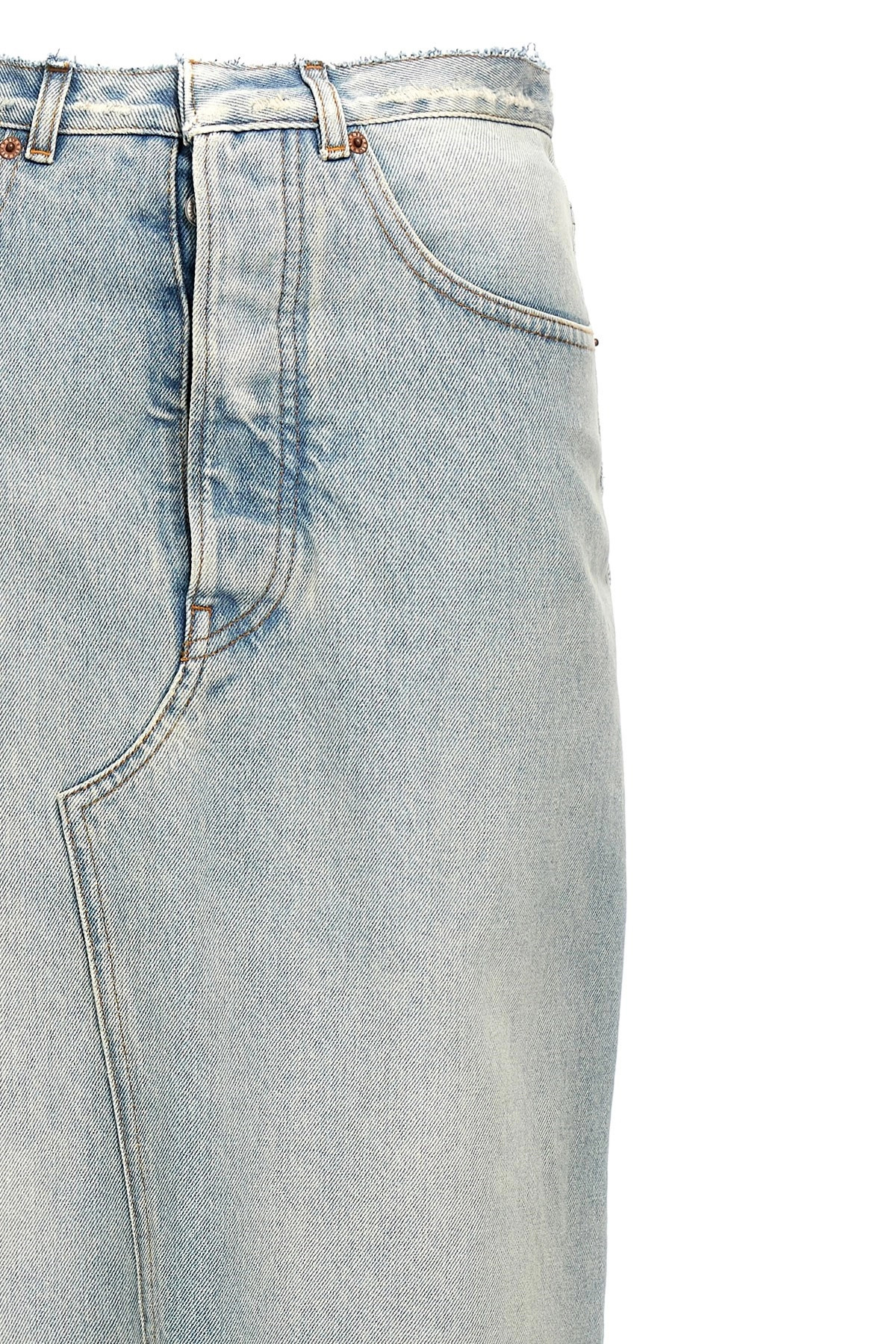 Long skirt slits - 4