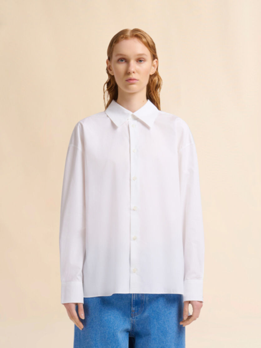 WHITE ORGANIC POPLIN SHIRT WITH GATHERED BACK - 2