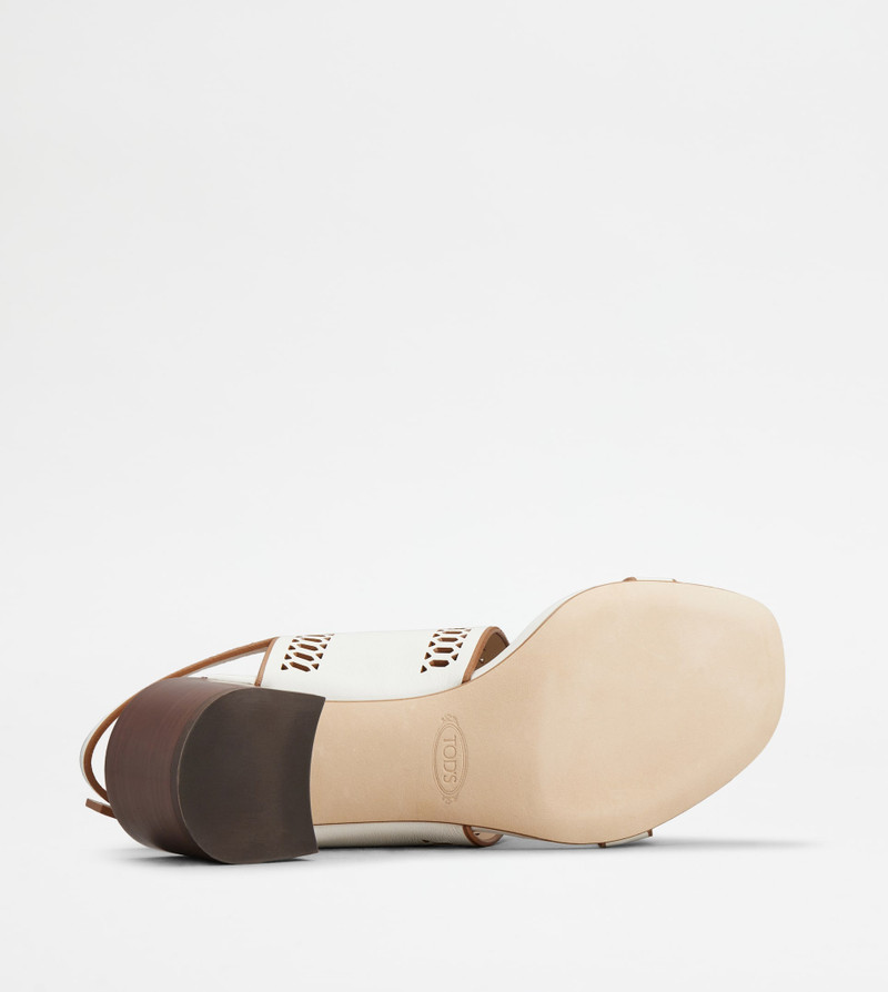SANDALS IN LEATHER - WHITE 4